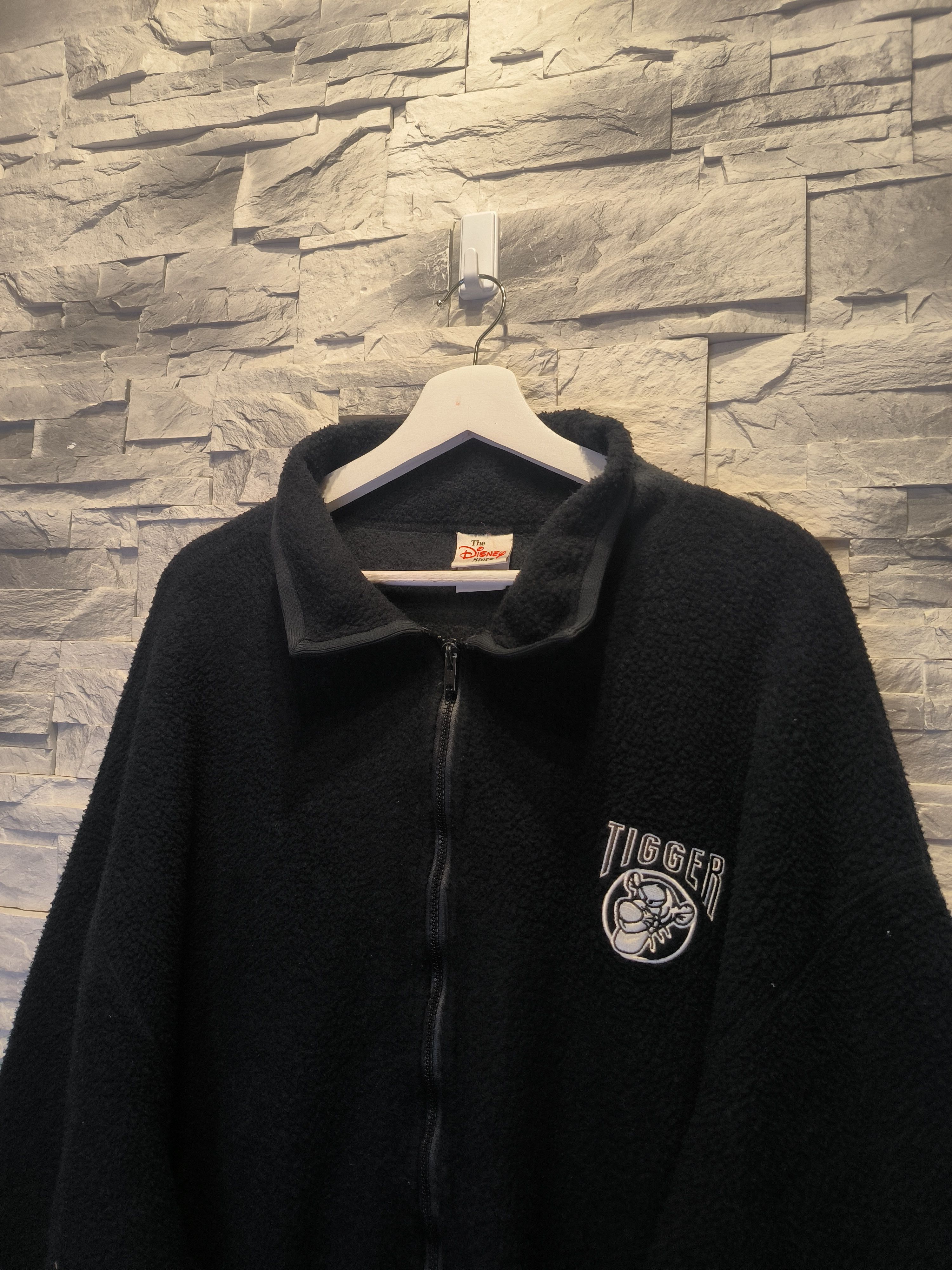Disney × Vintage Vintage Disney Store Fleece Zip Sweatshirt Tigger 90s Size US XXL / EU 58 / 5 - 2 Thumbnail