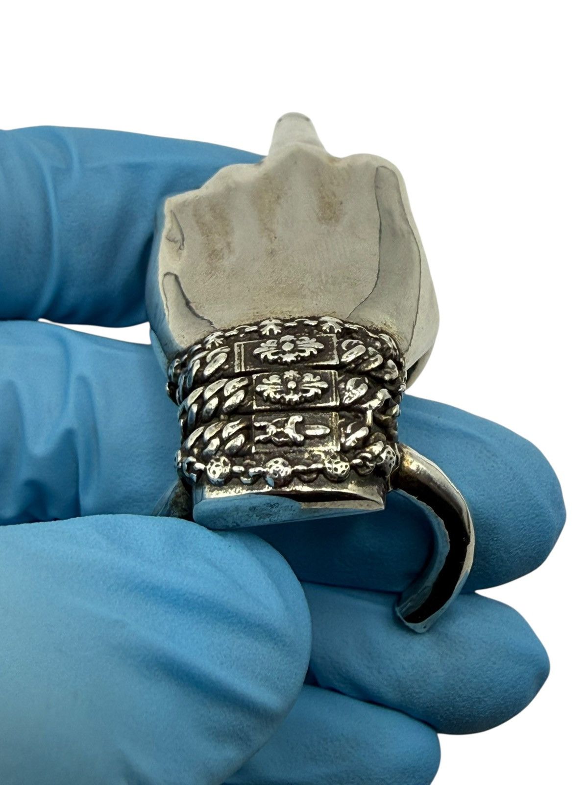 Chrome Hearts CHROME HEARTS MIDDLE FINGER MONEY CLIP Size ONE SIZE - 4 Thumbnail