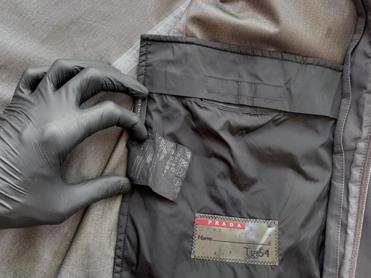 Prada FREE TAX! 2000s Goretex Convertible Hooded Coat Jacket Size US L / EU 52-54 / 3 - 21 Thumbnail