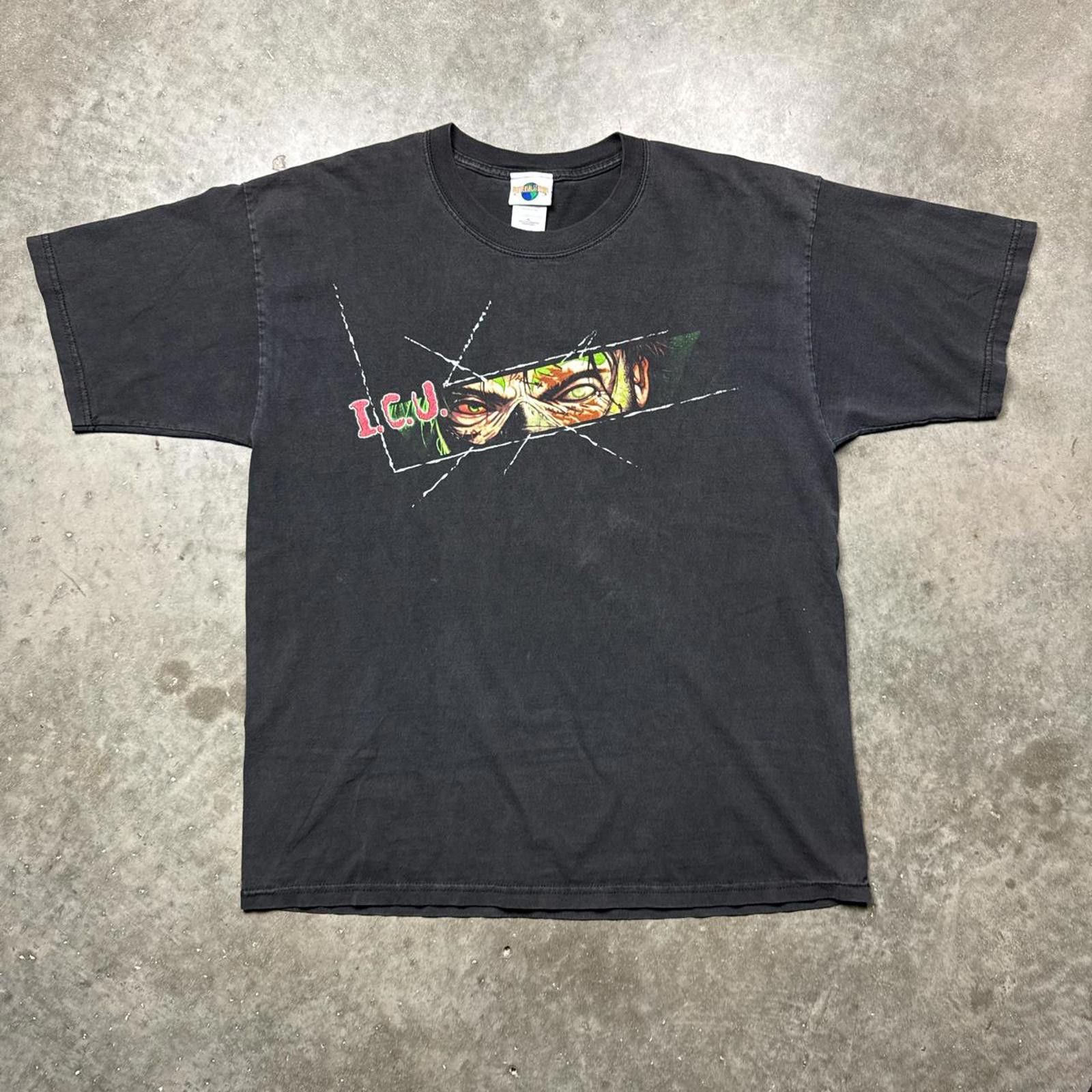 Other Halloween Horror Nights 2001 Y2k "I See You" Zombie T-Shirt Size US XL / EU 56 / 4 - 1 Thumbnail