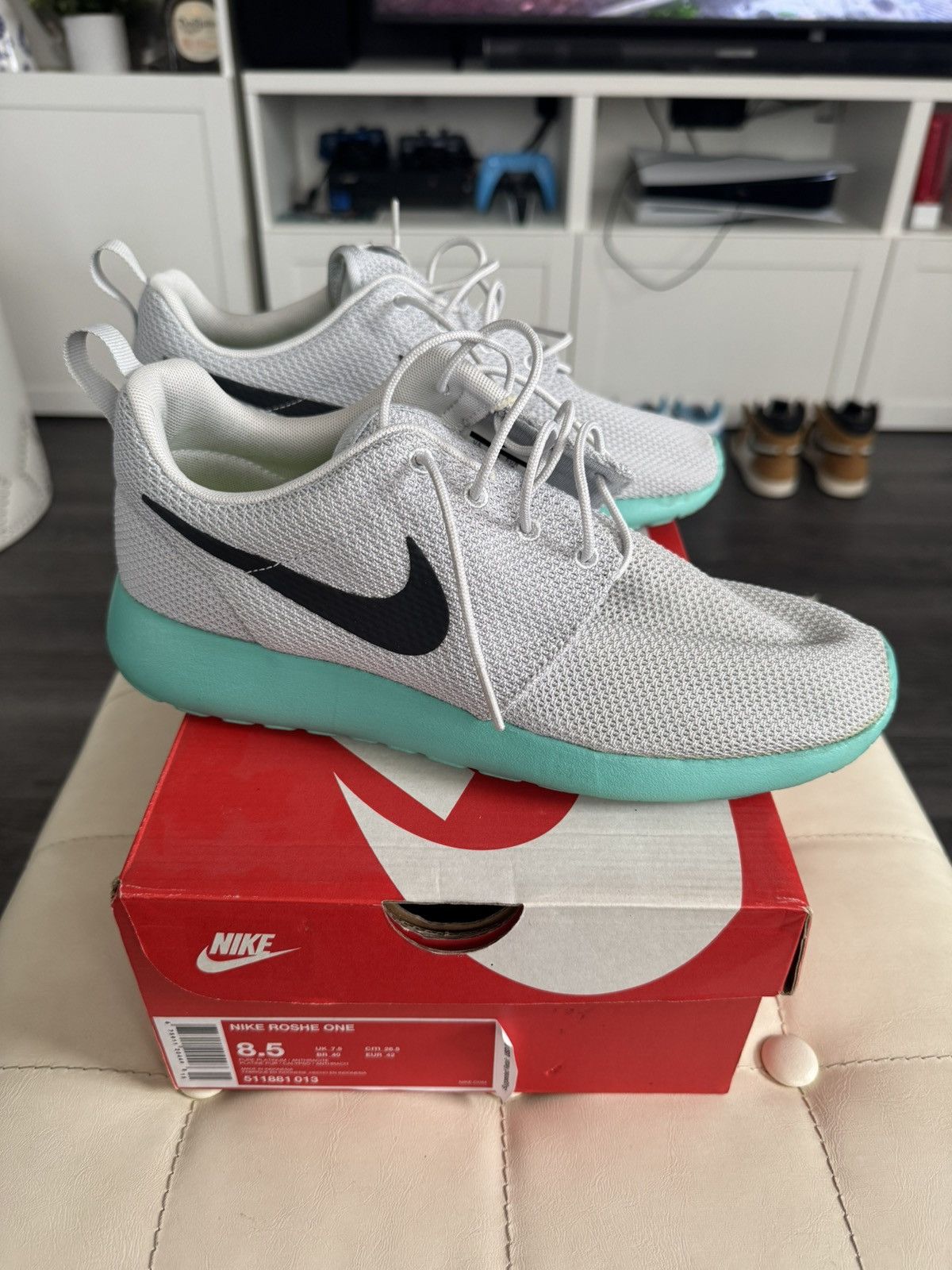 Nike Nike roshe run “calypso” Size US 8.5 / EU 41-42 - 2 Thumbnail