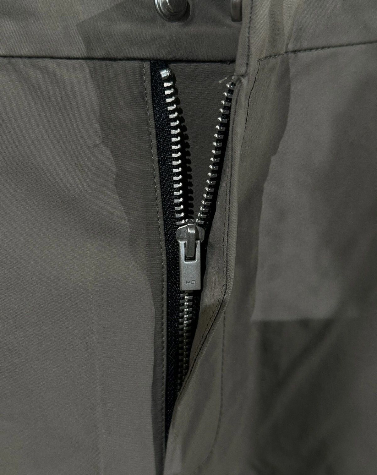 Heliot Emil Heliot Emil HE Nylon Quilted Pants (Brand New with Tags) Size US 32 / EU 48 - 5 Thumbnail