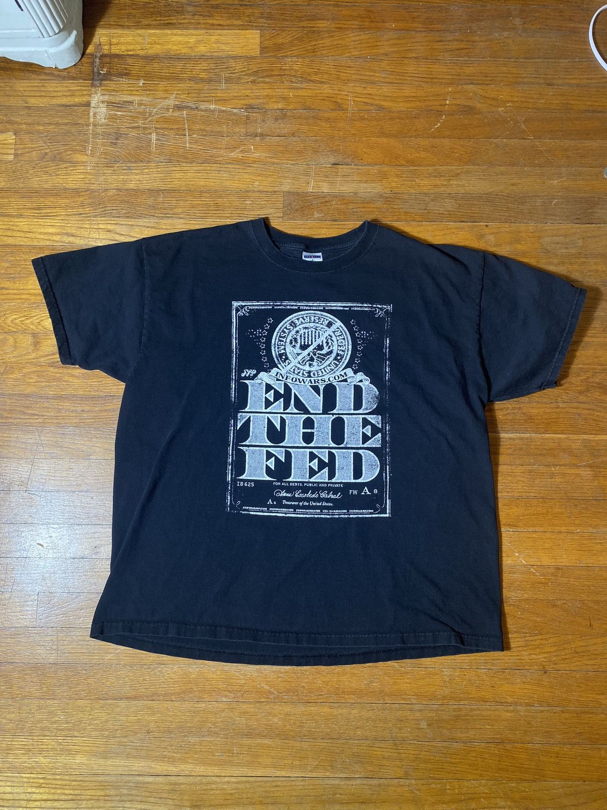 Jerzees × Vintage Vintage Infowars End The Fed Arrest The Banksters T-shirt Size US XL / EU 56 / 4 - 1 Thumbnail