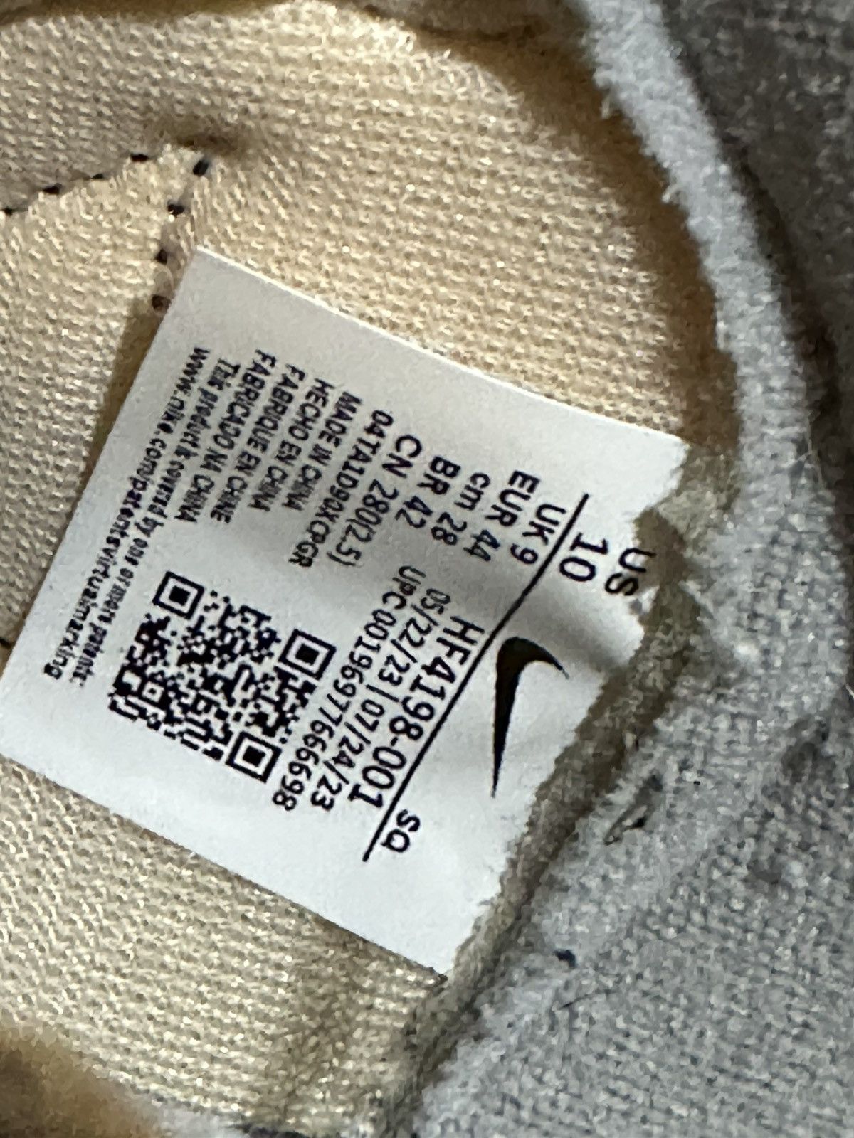 Nike × Travis Scott Nike travis scott mac attack cactus jack sneakers Size US 10 / EU 43 - 5 Thumbnail