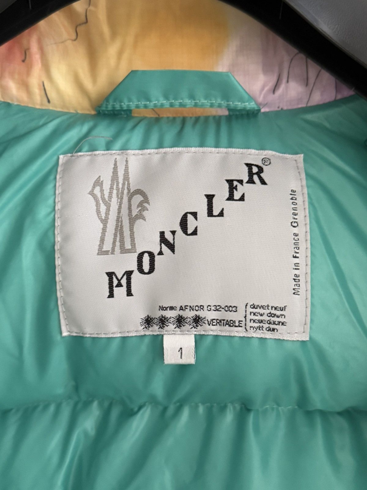 Moncler Vintage Moncler Flowers Puffer Jacket Size US S / EU 44-46 / 1 - 11 Thumbnail