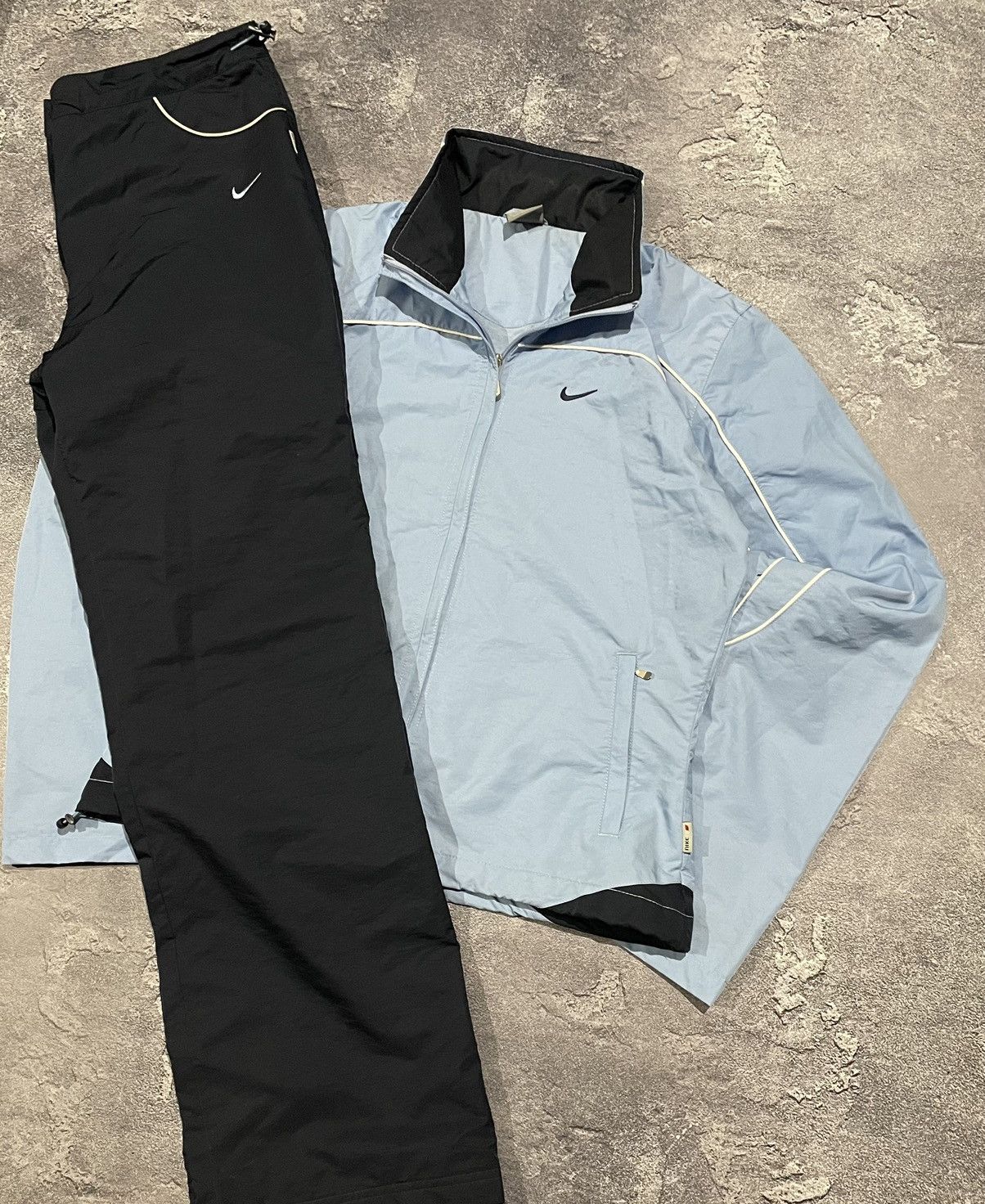 Nike × Vintage Vintage 00s Nike Y2K Nylon Tracksuit Drill Size 28" / US 6 / IT 42 - 2 Thumbnail