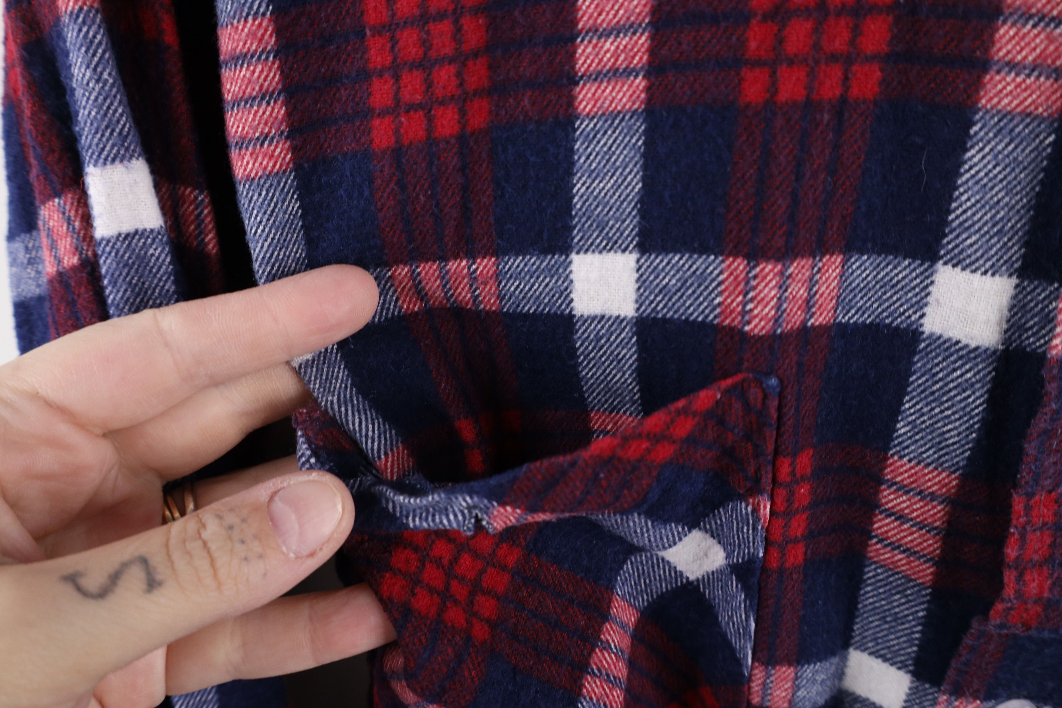 Vintage Vintage 70s Streetwear Flannel Collared Button Shirt USA Size US S / EU 44-46 / 1 - 4 Thumbnail