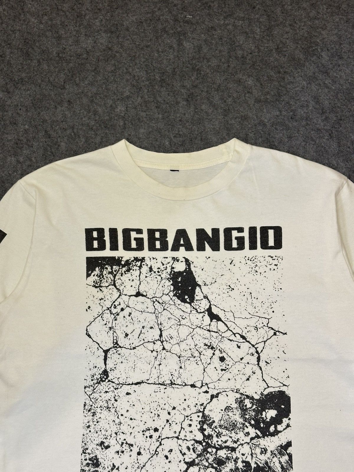 Band Tees BIGBANG "10th Anniversary Concert: 0.TO.10 -THE FINAL-" . Size US M / EU 48-50 / 2 - 10 Thumbnail