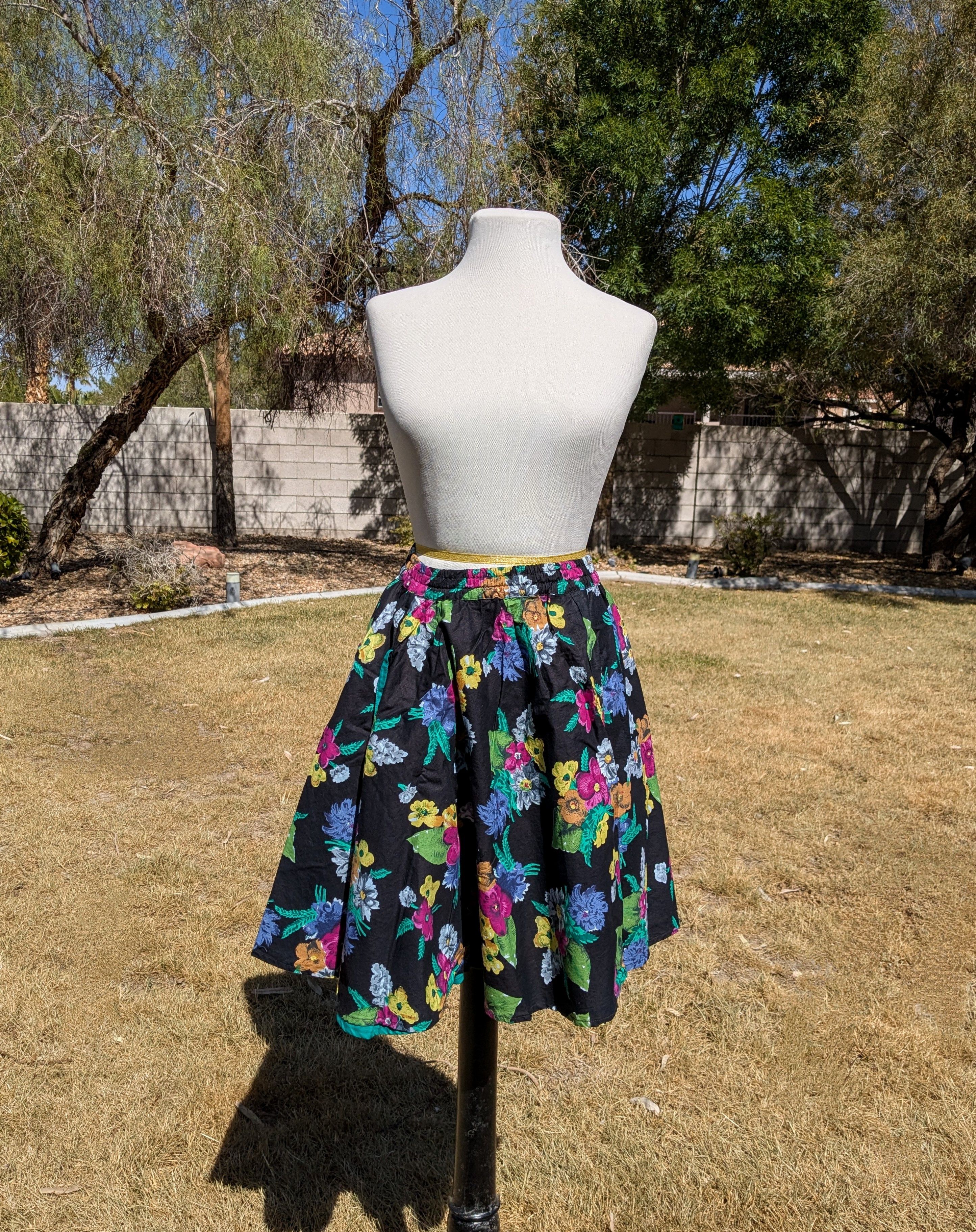 Designer Floral Elastic Waist VTG 1980's Little Sister Skirt Size 24" / US 00 / IT 34 - 1 Thumbnail