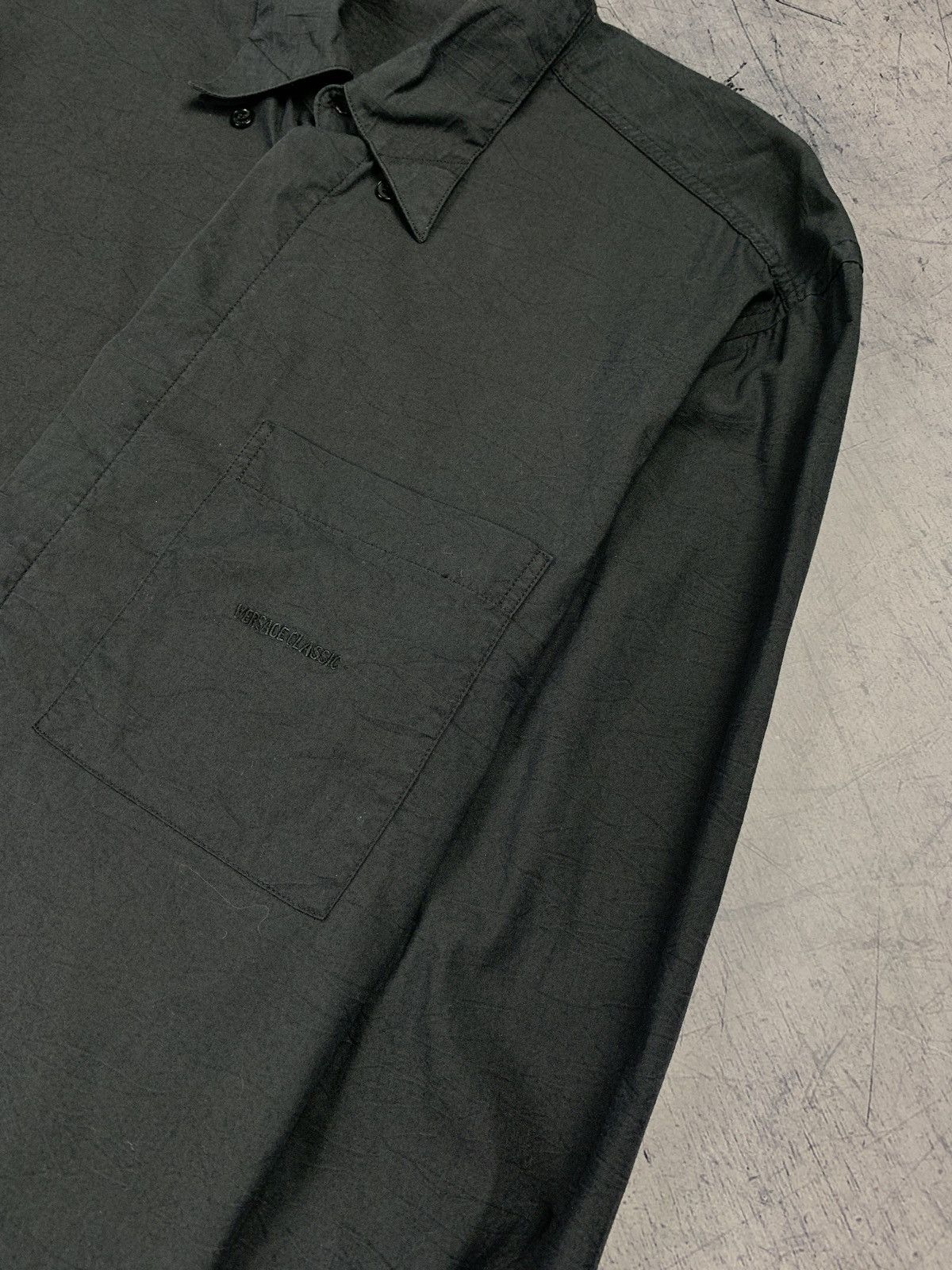 Versace Vintage Versace Classic Shirt Embroidered logo Size 40 Size US L / EU 52-54 / 3 - 4 Thumbnail