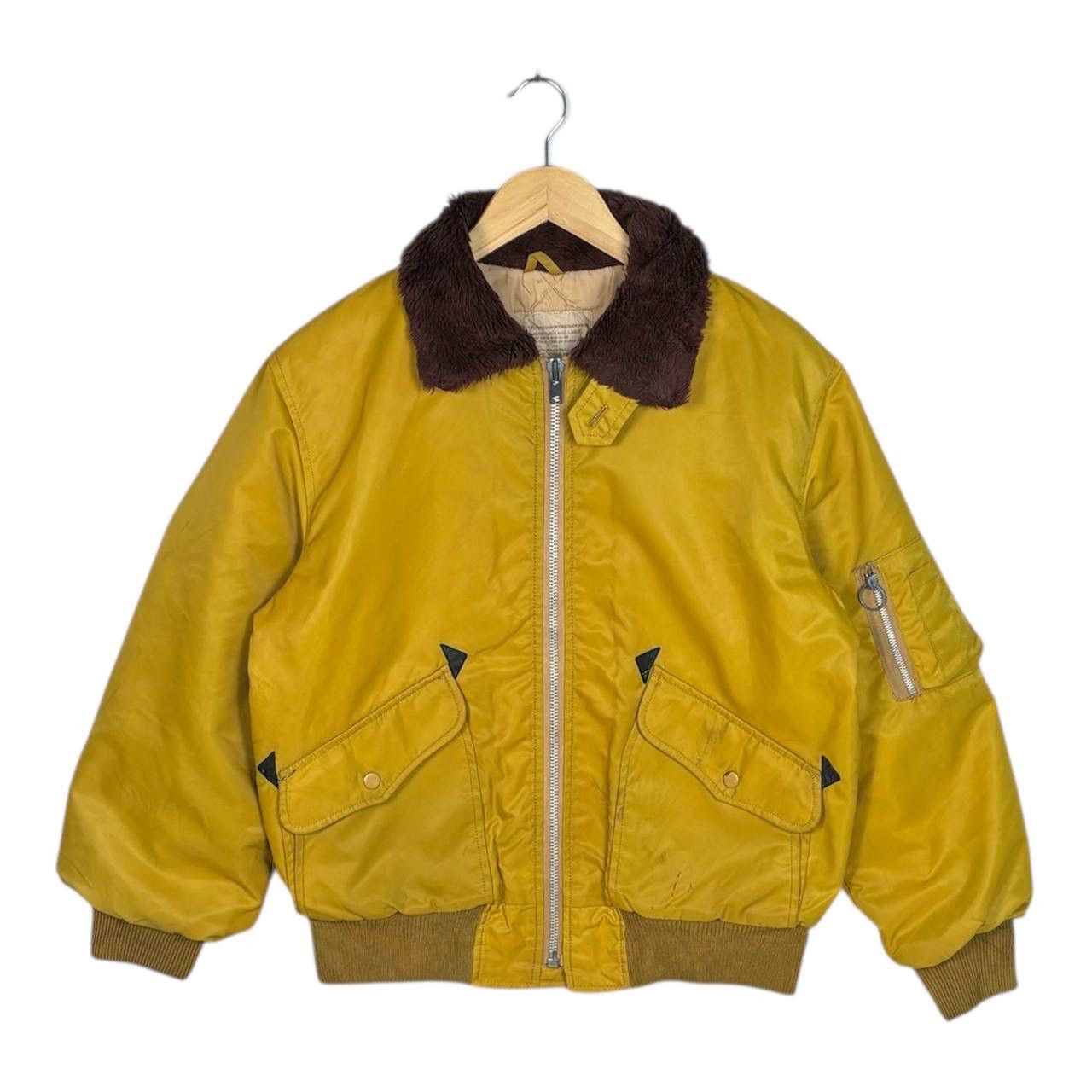Alpha Industries Vintage 70s Alpha Industries MA-10 USAF Tanker Bomber Jacket Size US L / EU 52-54 / 3 - 1 Thumbnail