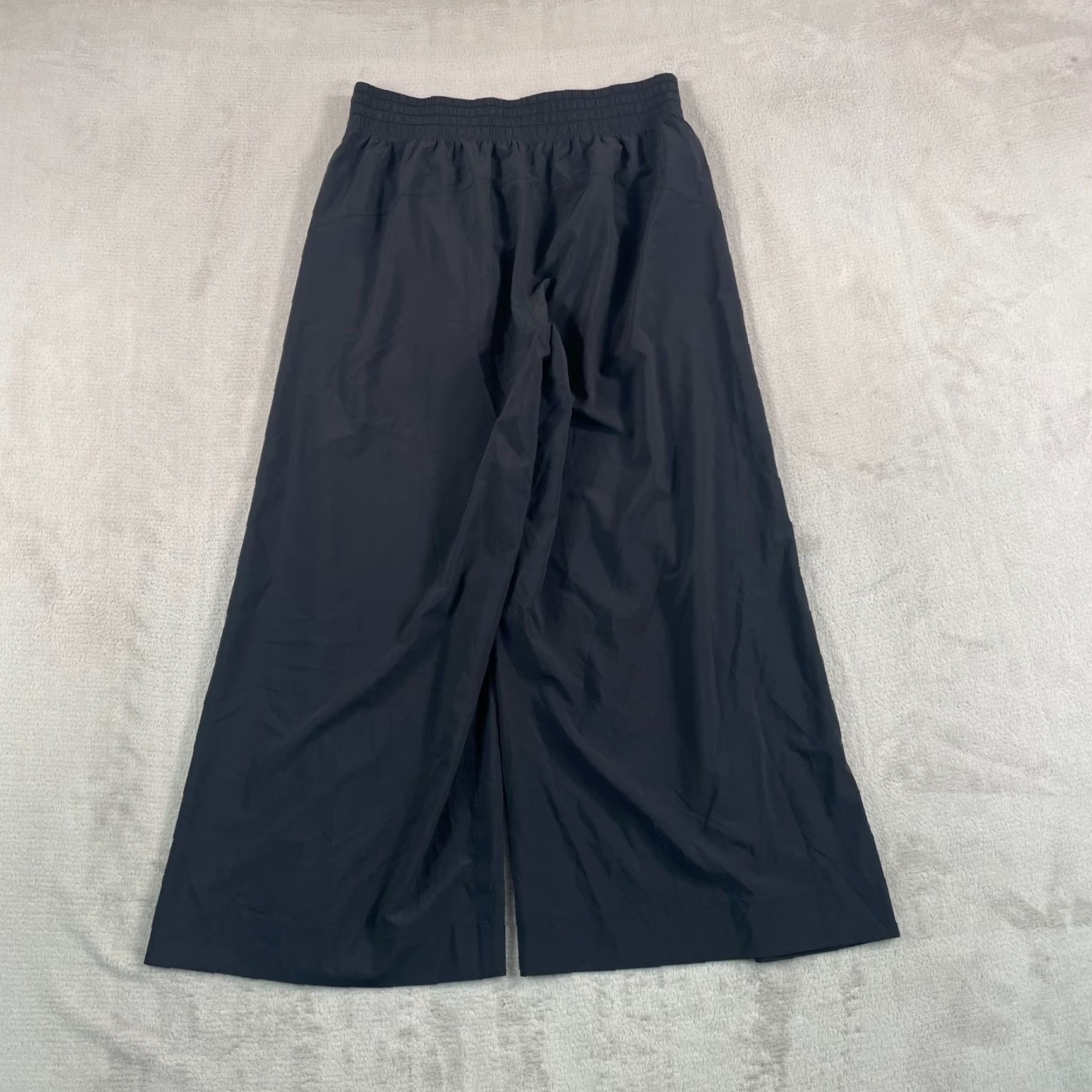 Lululemon Lululemon Wanderer Culotte Wide Leg Pants Women 6 Black Stretch Wicking Cropped Elastic Waist Pockets Quick Dry Size 28" / US 6 / IT 42 - 4 Thumbnail