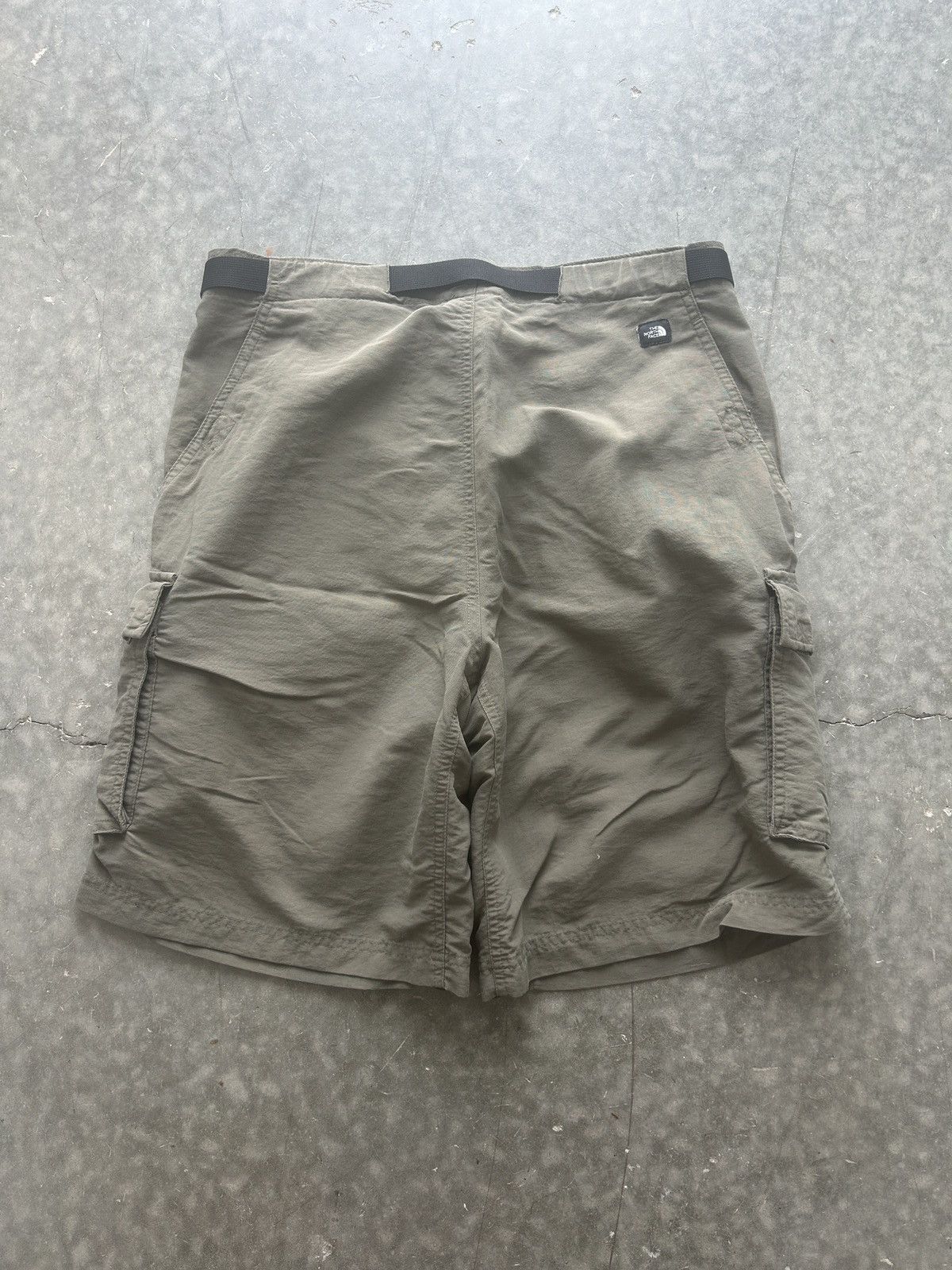 The North Face × Vintage Vintage Y2K The North Face Belted Nylon Shorts Size US 34 / EU 50 - 5 Thumbnail