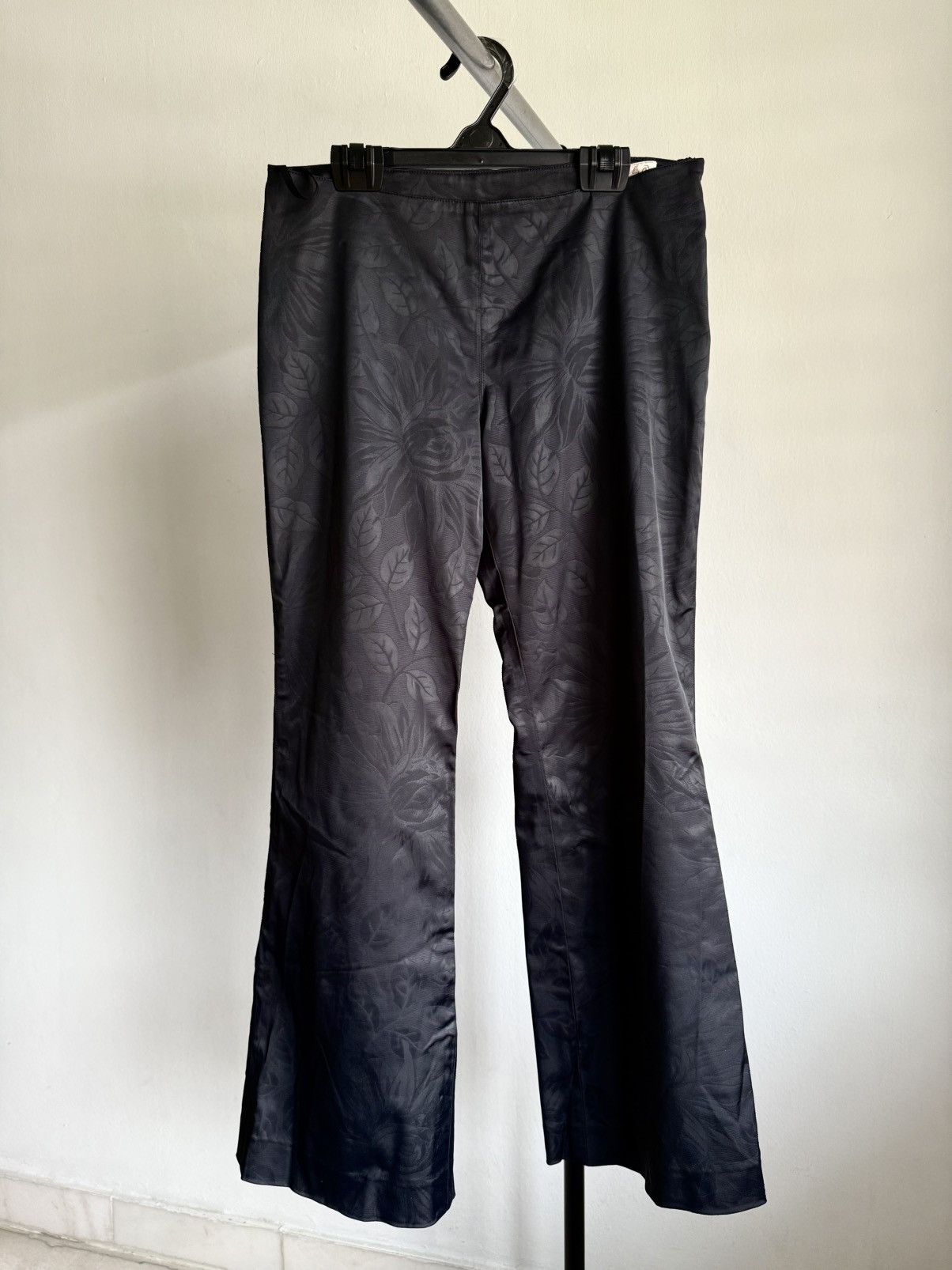 Jean Paul Gaultier Jean Paul Gaultier Femme Flare Black Flower Motive Size 28" / US 6 / IT 42 - 1 Thumbnail
