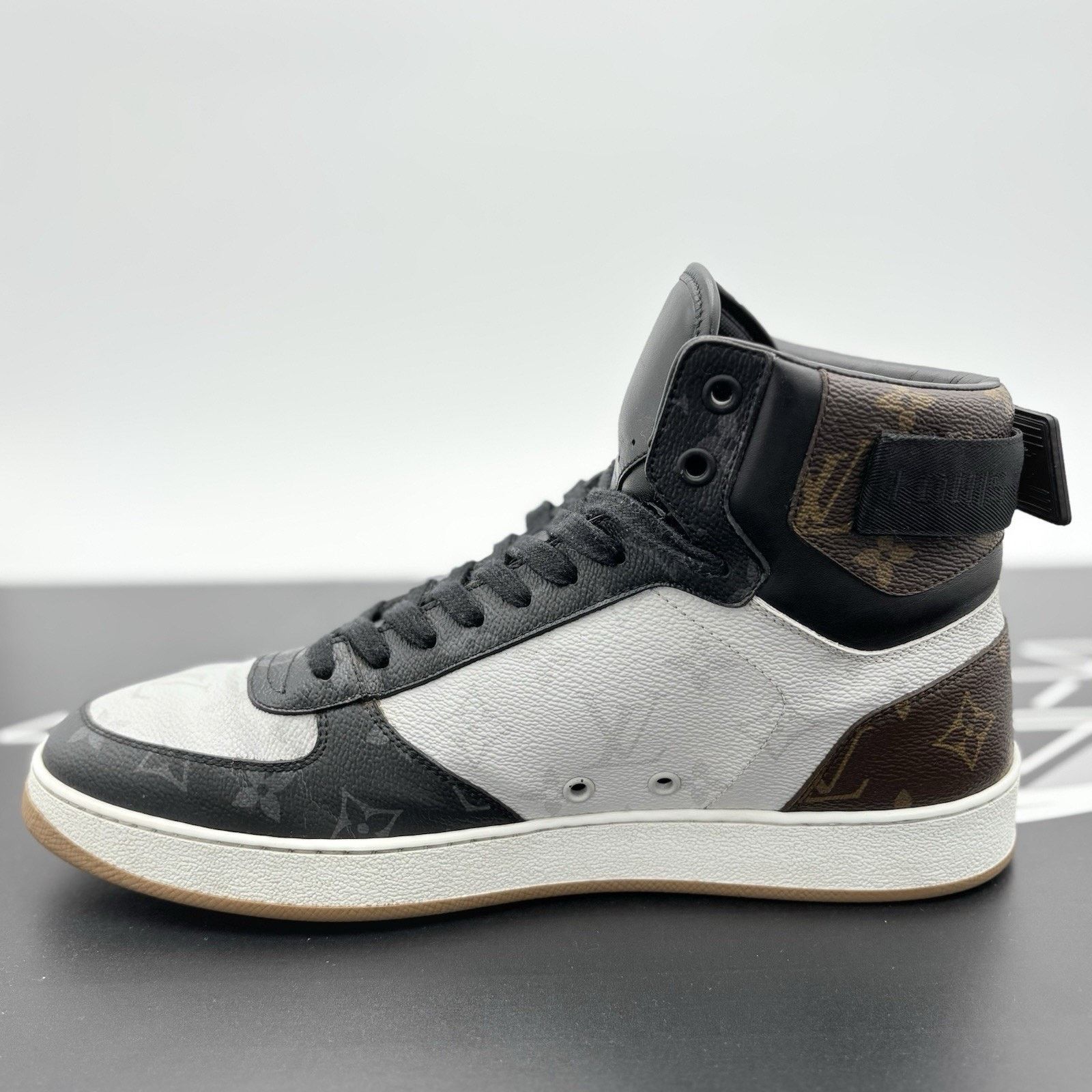 Louis Vuitton Louis Vuitton Eclipse Rivoli ' Tri Color ' | GOOD CONDITION Size US 9.5 / EU 42-43 - 4 Thumbnail