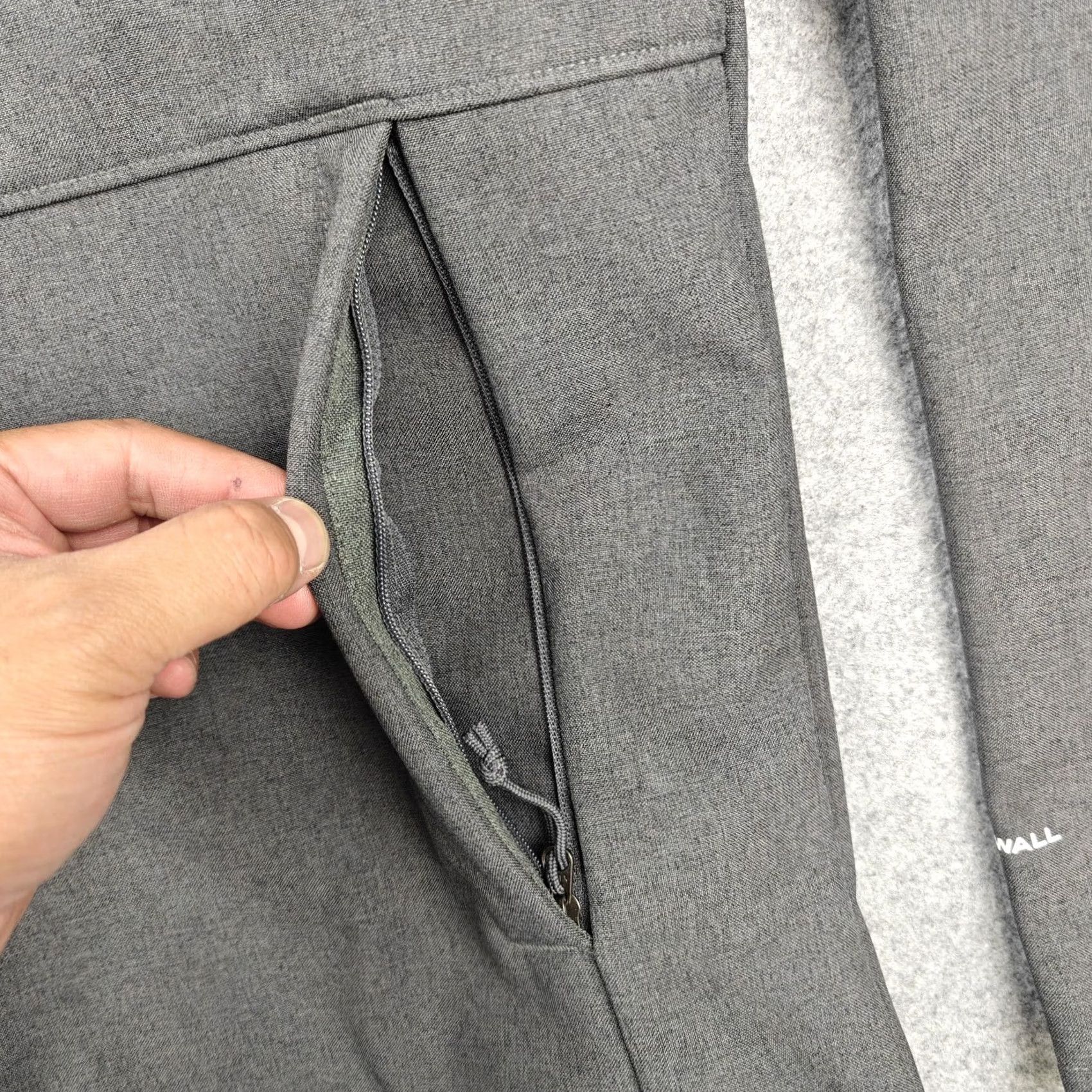 The North Face The North Face Jacket Mens L Gray Windwall Softshell Full Zip NF0A4R2ADYZ Size US L / EU 52-54 / 3 - 2 Thumbnail
