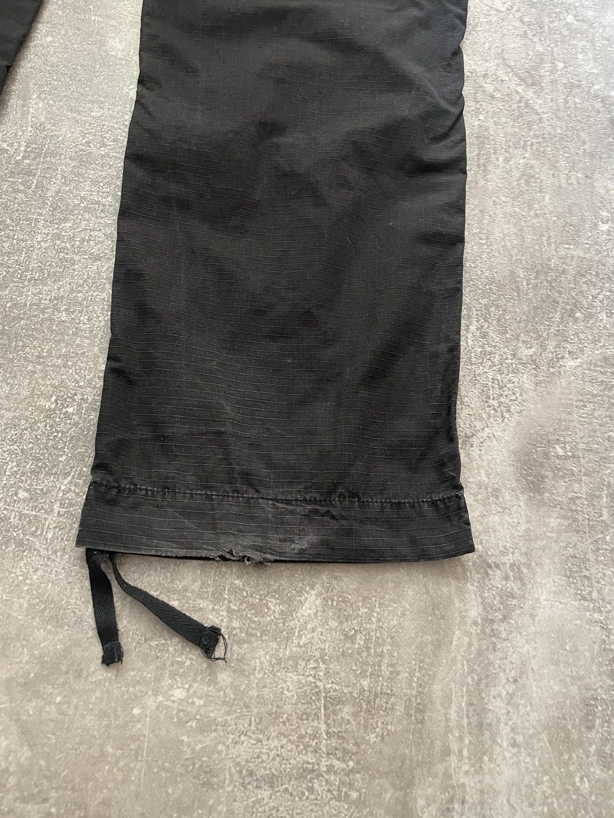 Carhartt Vintage Carhartt Black Cargo Black Pants 31/34 Size US 34 / EU 50 - 7 Thumbnail