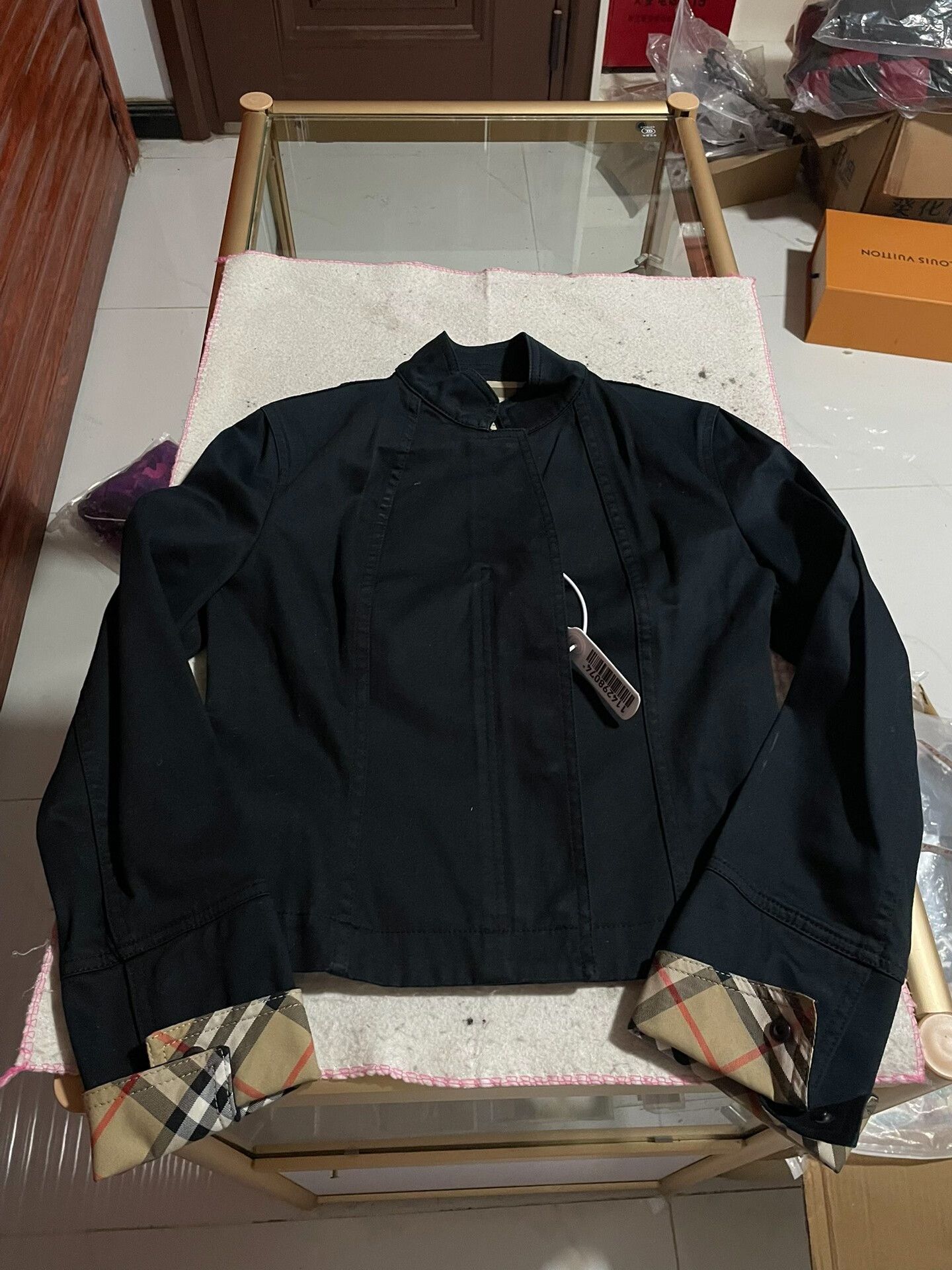 Burberry Burberry Black Short Coat UK6 Size XS / US 0-2 / IT 36-38 - 1 Thumbnail