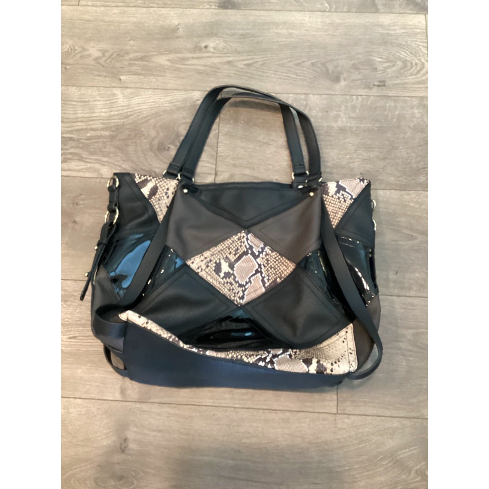 Skin VINTAGE Big Buddha Women Tote Shirt? Size ONE SIZE - 2 Thumbnail