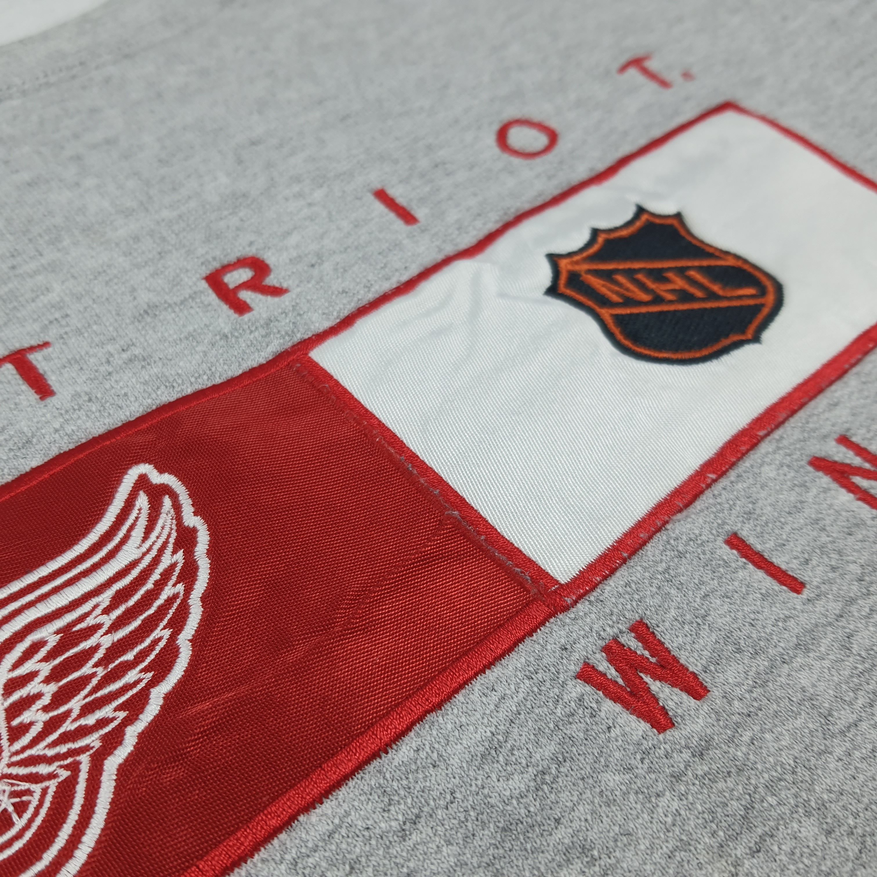 NHL Vintage Detroit Red Wings Hockey League Sweatshirt C291N1 Size US XL / EU 56 / 4 - 3 Thumbnail