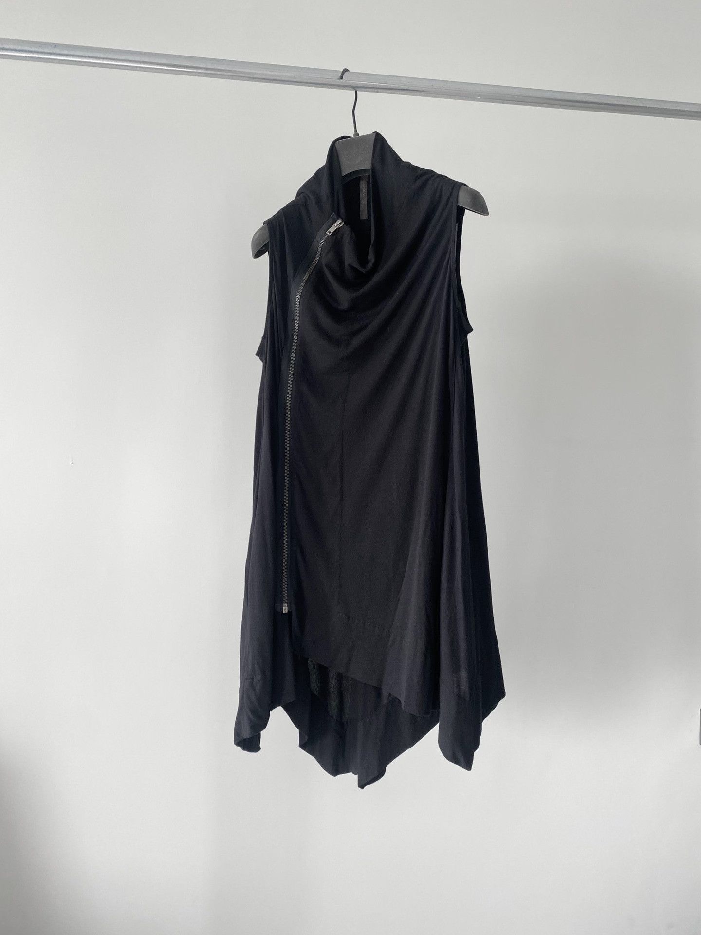 Rick Owens Rick Owens Asymmetric Drape Vest Size US M / EU 48-50 / 2 - 1 Thumbnail