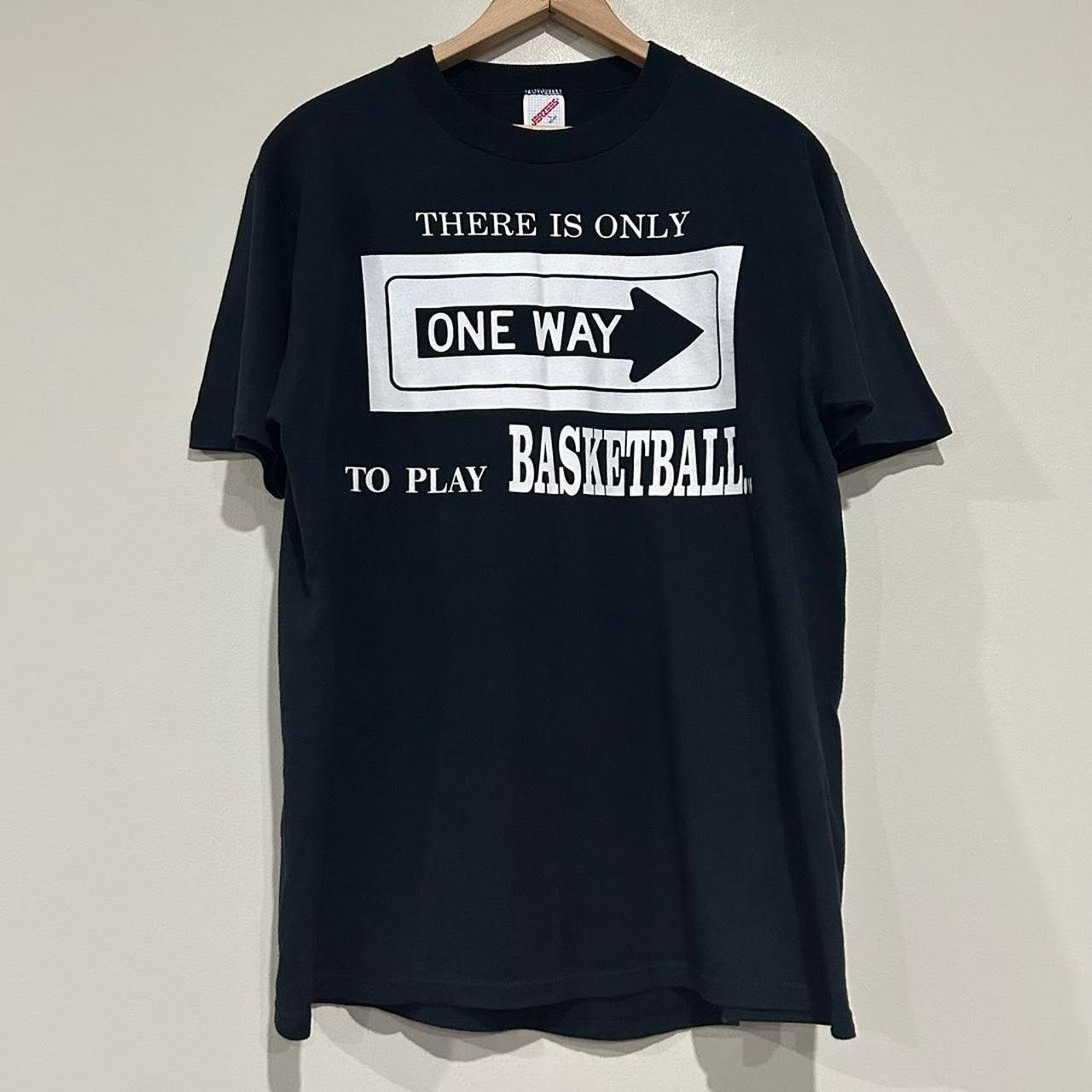 Jerzees Vintage There Is Only Way To Play Basketball Hard Tee Shirt Size US L / EU 52-54 / 3 - 1 Thumbnail