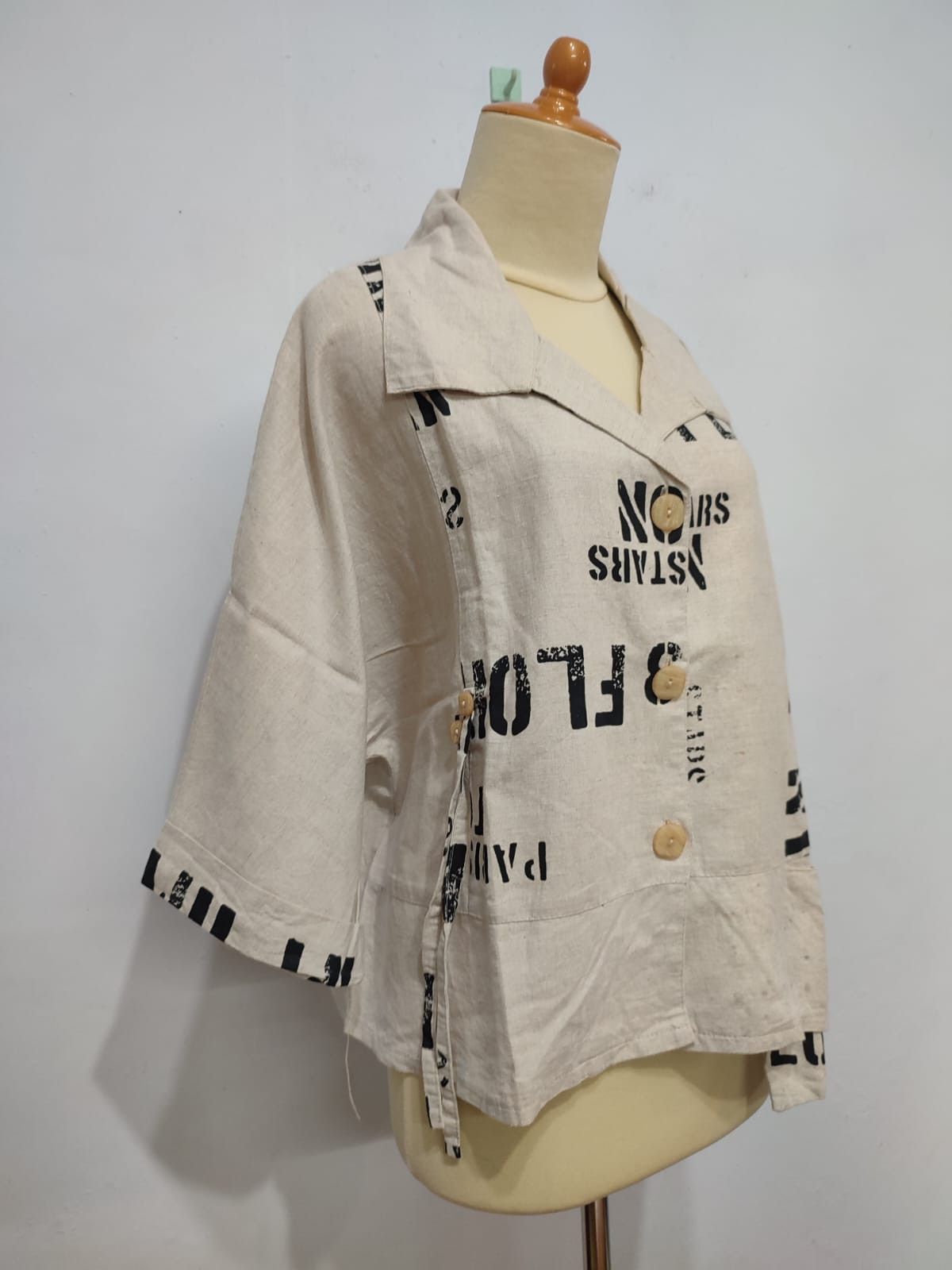 💥One O One Paris Linen Cropped Shirt
