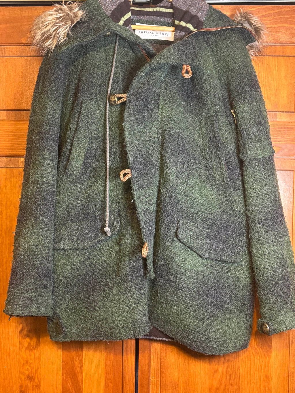 The Unbranded Brand Artisan de Luxe Toggle Coat Faux Fur Hood Green M Size US M / EU 48-50 / 2 - 12 Thumbnail
