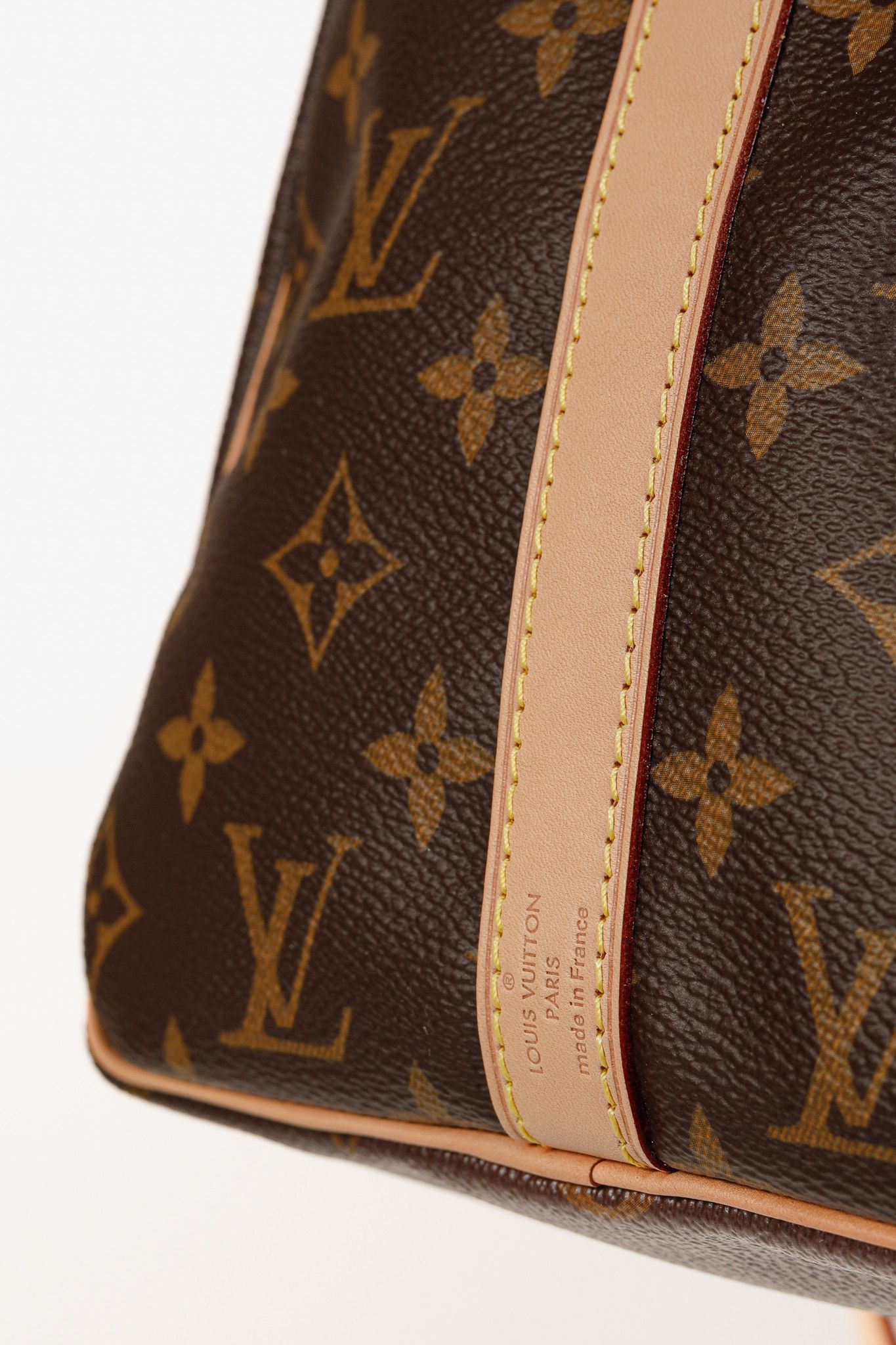 Louis Vuitton Louis Vuitton Speedy 30 Monogram Canvas Bag Size ONE SIZE - 10 Thumbnail