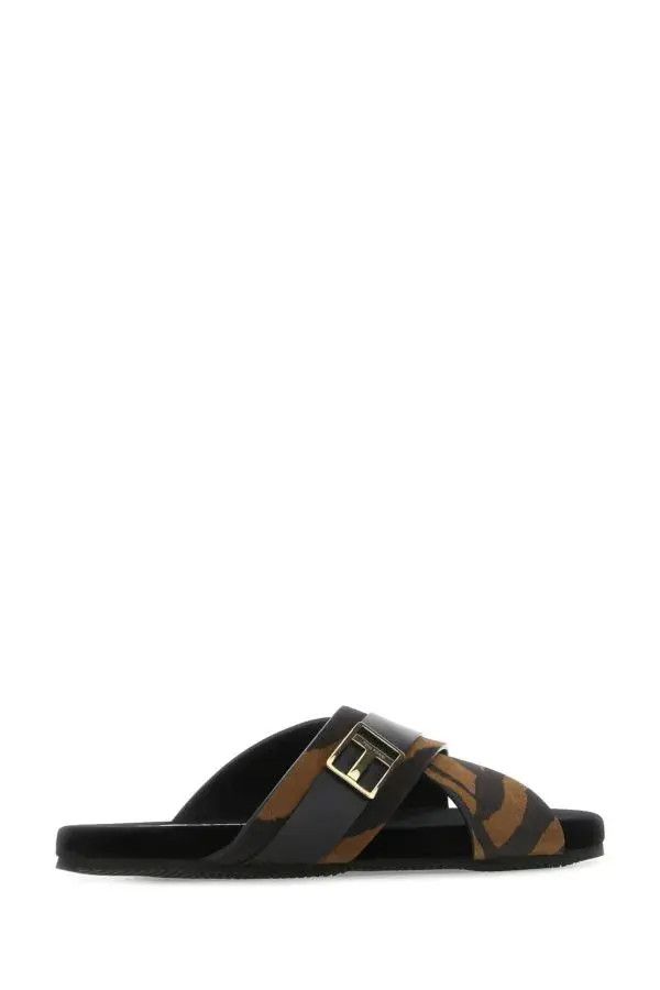 o1w1db11224 J1370T Slides in Black Brown