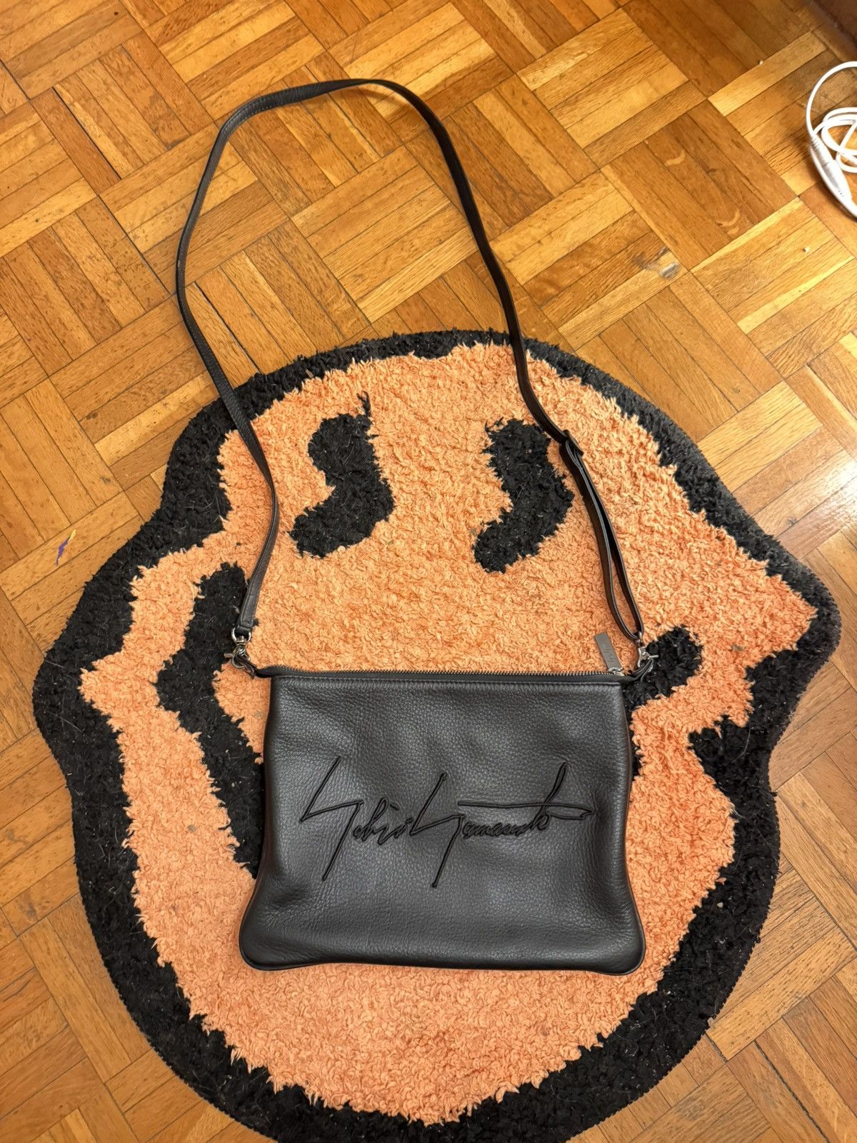 Yohji Yamamoto Yohji Yamamoto Signature Leather Shoulder Bag Black Size ONE SIZE - 1 Thumbnail