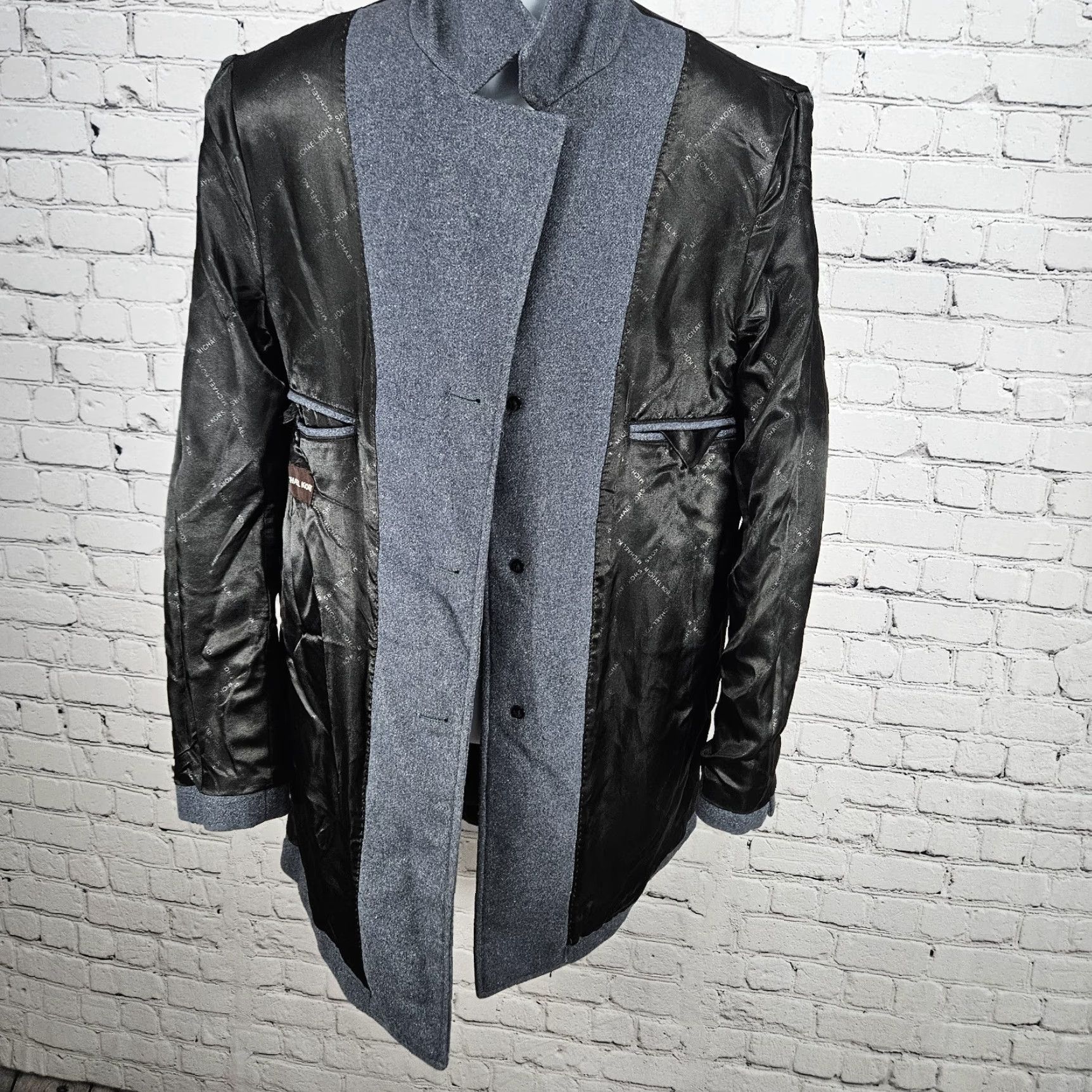 Michael Kors Michael Kors Coat Wool Gray Buttoned Notch Lapel Inner Pockets Over Coat 40R Mens Classic Solid Mid-Length Coat Size US XXS / EU 40 - 7 Thumbnail