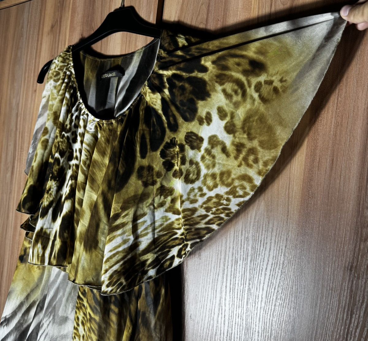 Roberto Cavalli luxury asymmetric roberto cavalli midi dress tiger pattern Size M / US 6-8 / IT 42-44 - 4 Thumbnail