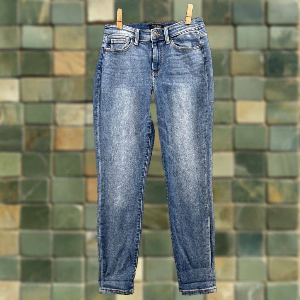 Vintage Judy Blue Jeans Women's 28* Slim Fit Mid Rise 90's Grunge Preppy Indie Denim Blue Jeans - Regular Size 28 Size 28" / US 6 / IT 42 - 1 Thumbnail