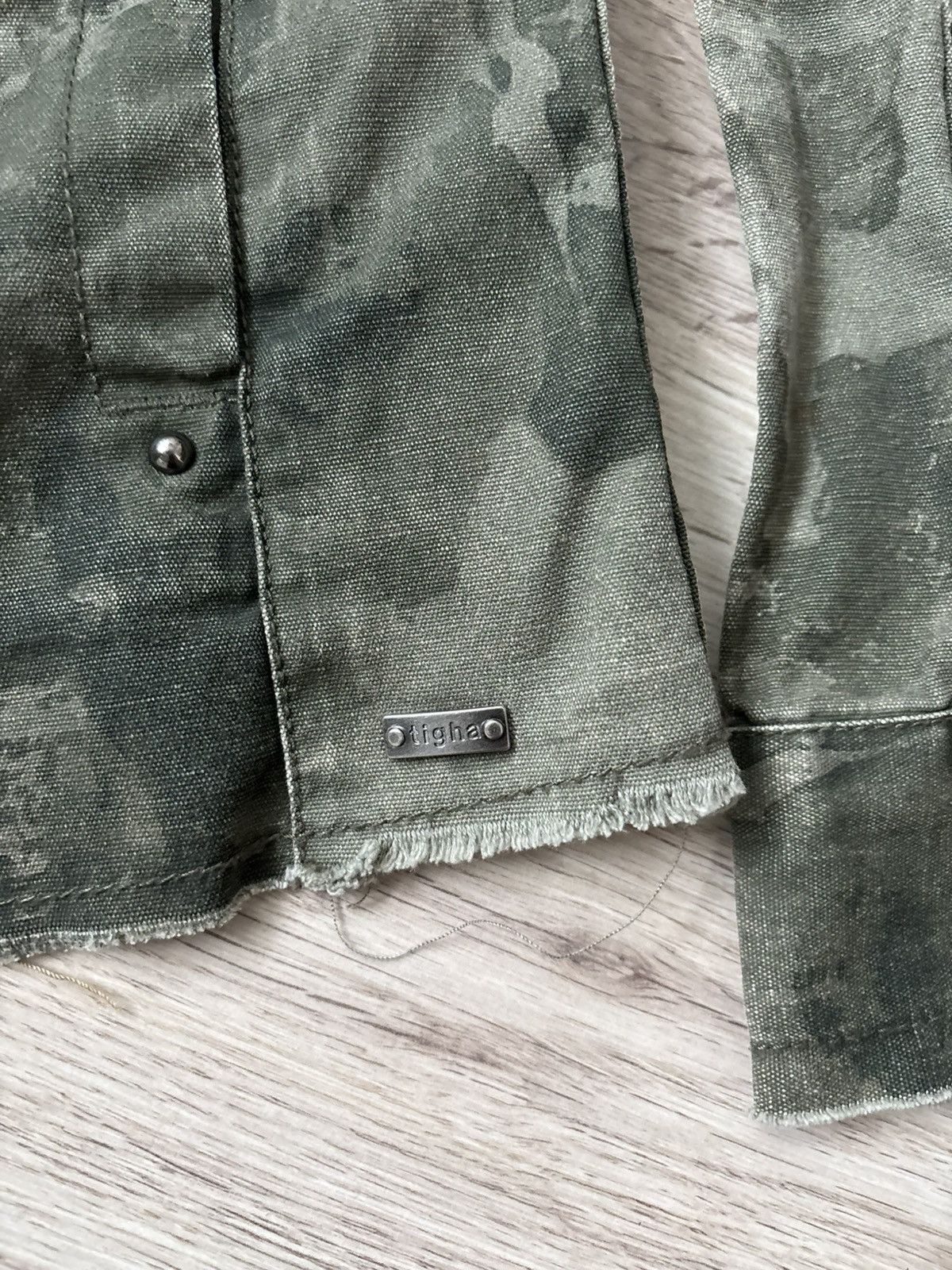 tigha Rare camo Tigha distressed jacket Size US L / EU 52-54 / 3 - 5 Thumbnail