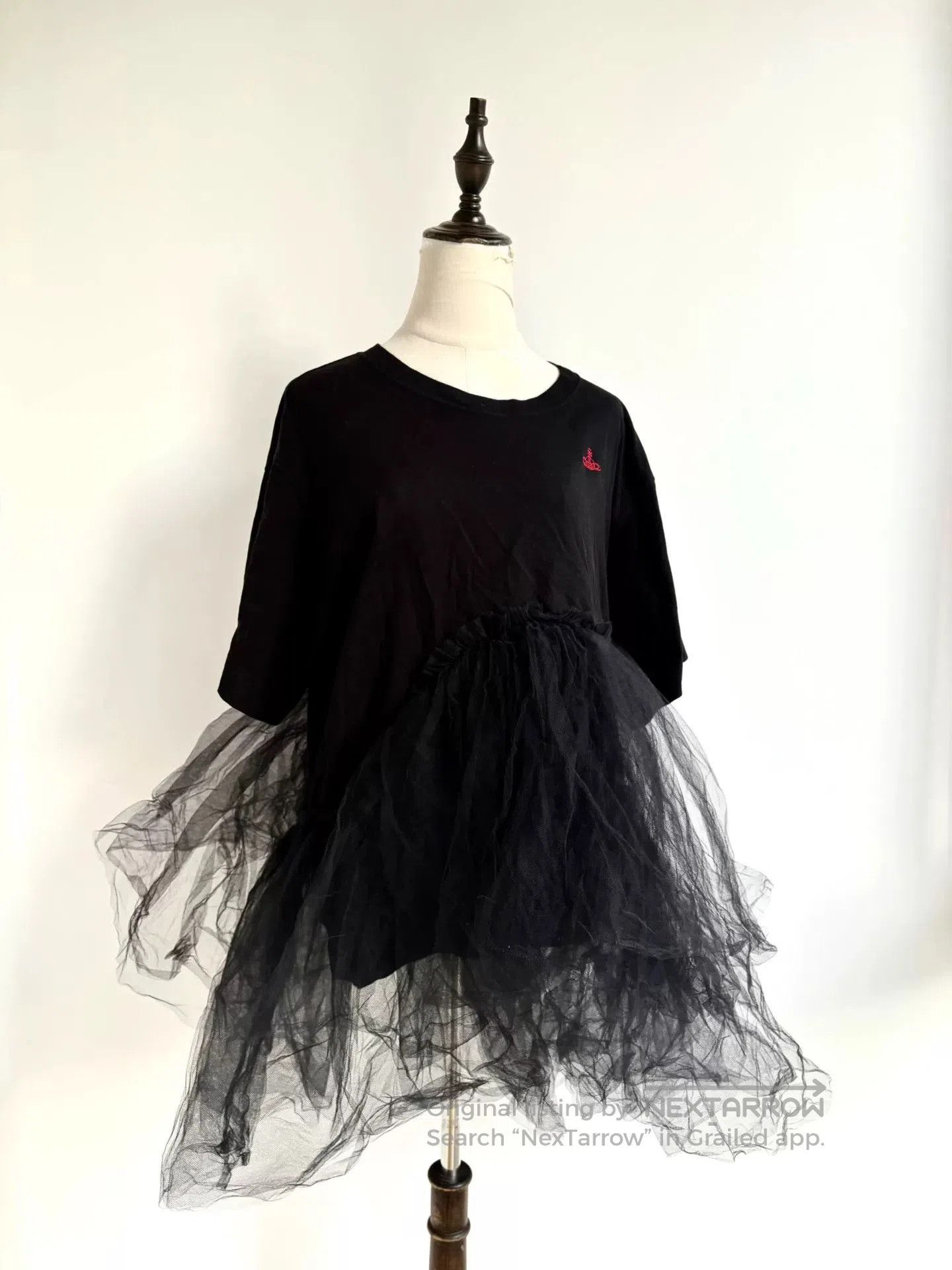 Vivienne Westwood Vivienne Westwood Red Saturn Black Mesh T. Size M / US 6-8 / IT 42-44 - 2 Thumbnail