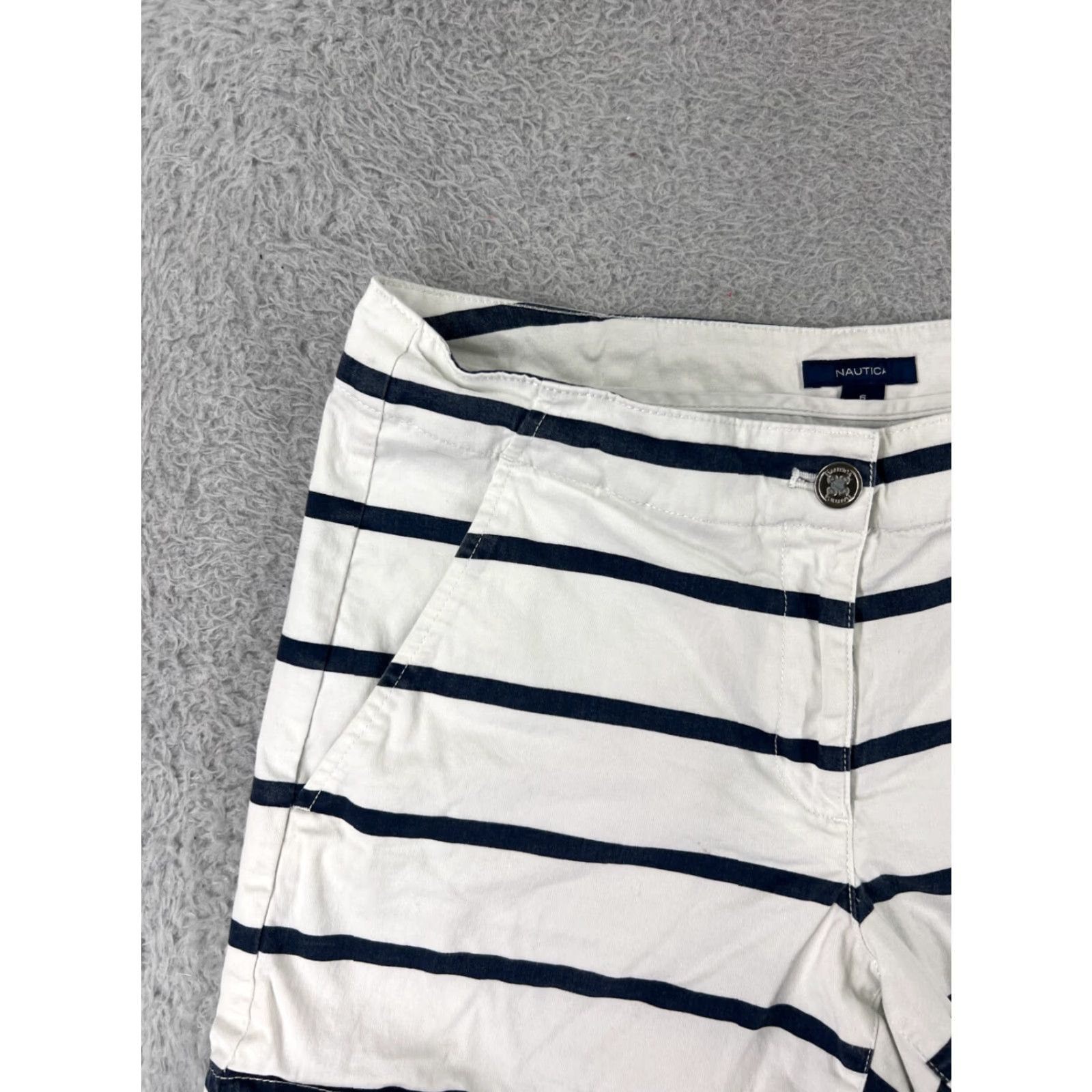 Nautica Nautica Shorts Women 6 White Stripe Twill Pockets 29x5 Cotton Blend Stretch Size 28" / US 6 / IT 42 - 7 Thumbnail