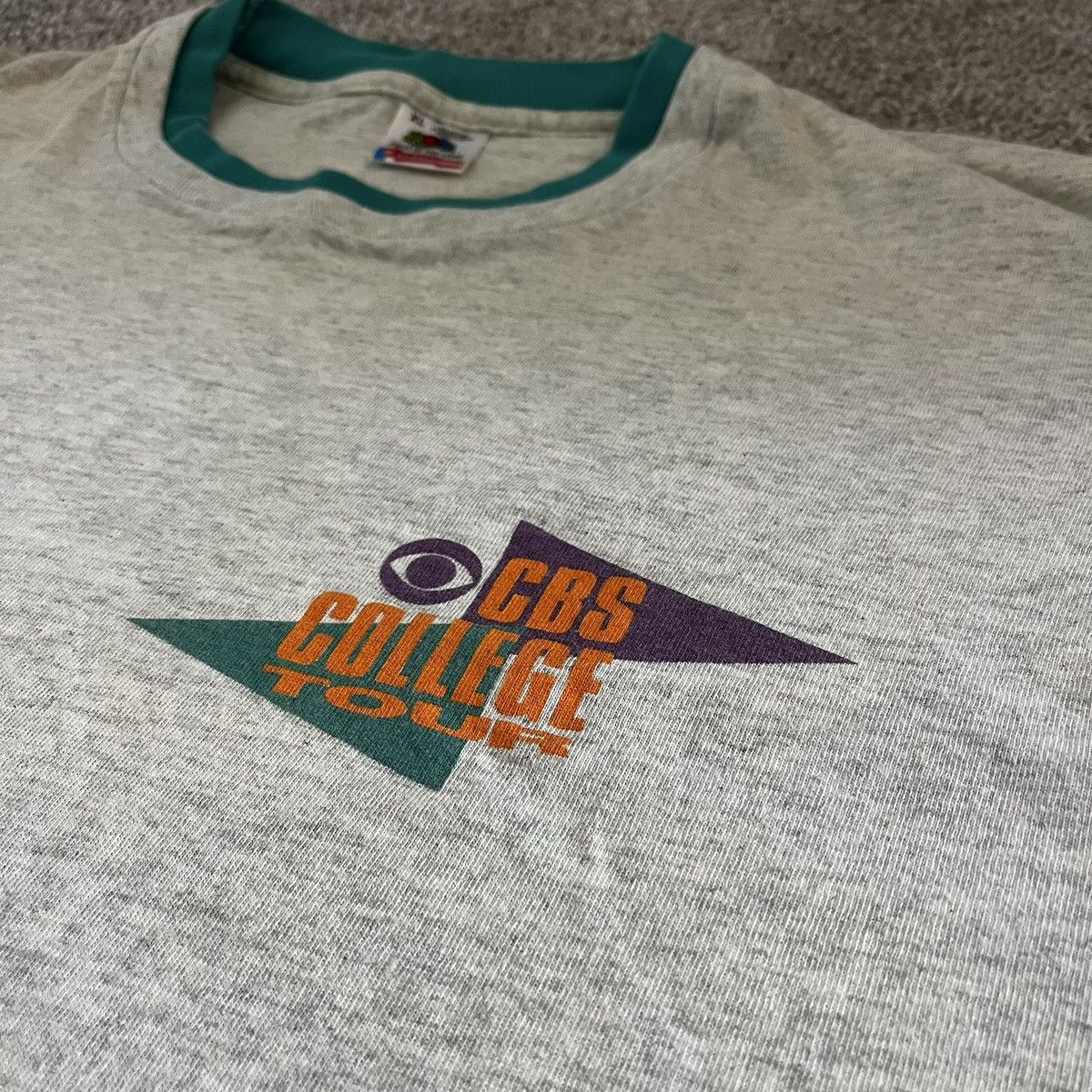 Fruit Of The Loom Vintage 90’s CBS College Tour Single Stitch T-Shirt XL Size US XL / EU 56 / 4 - 2 Thumbnail
