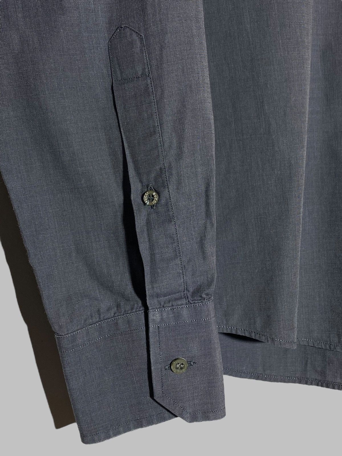 Gucci Vintage Gucci Gray Button Up Dress Shirt Rare Size US M / EU 48-50 / 2 - 8 Thumbnail