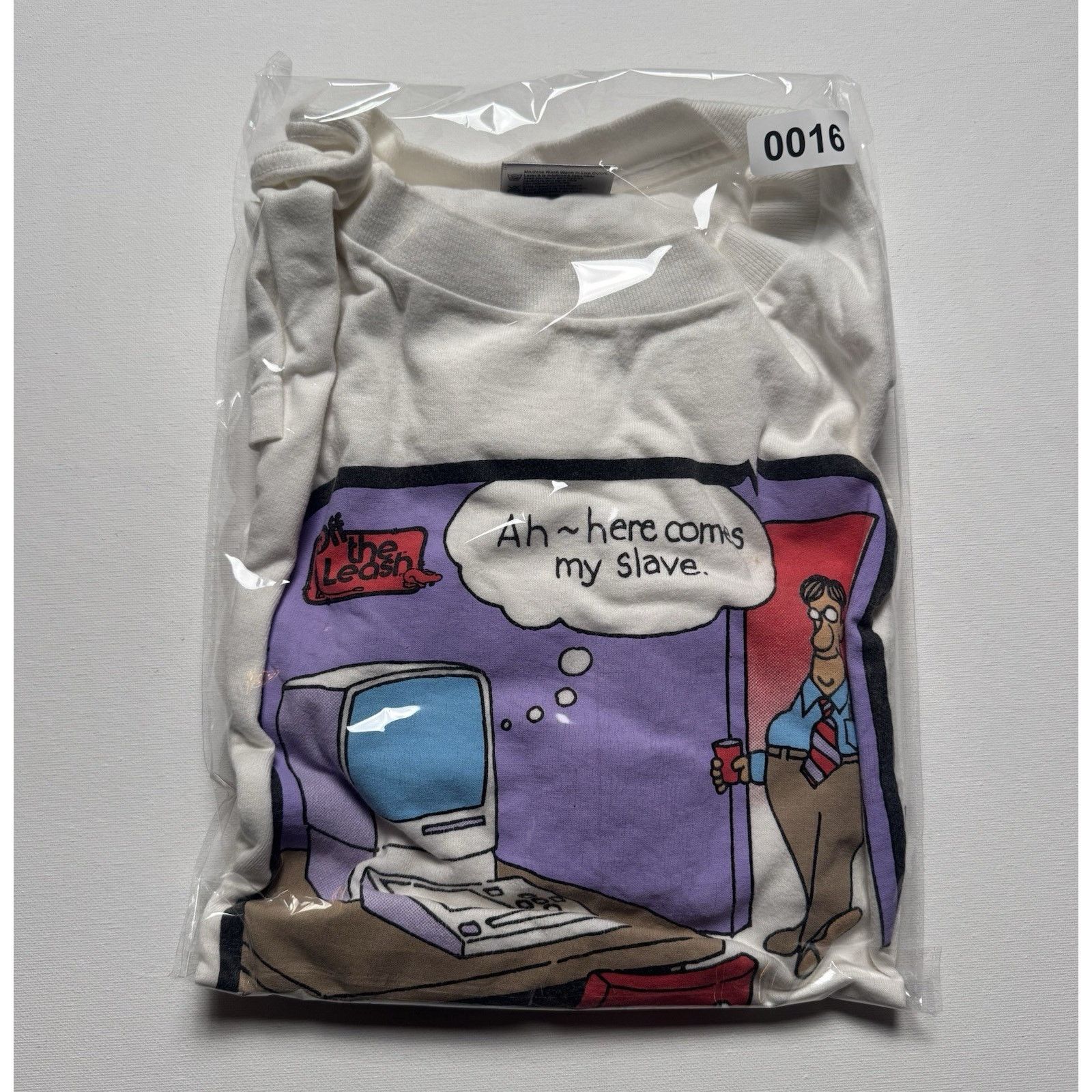 Gildan Vintage Comic Computer Here Comes My Slave T Shirt Sz XL Size US XL / EU 56 / 4 - 6 Thumbnail