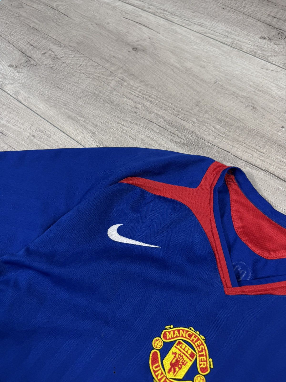 Nike Manchester United Away football 2005 2006 Soccer Nike Jersey Size US M / EU 48-50 / 2 - 5 Thumbnail