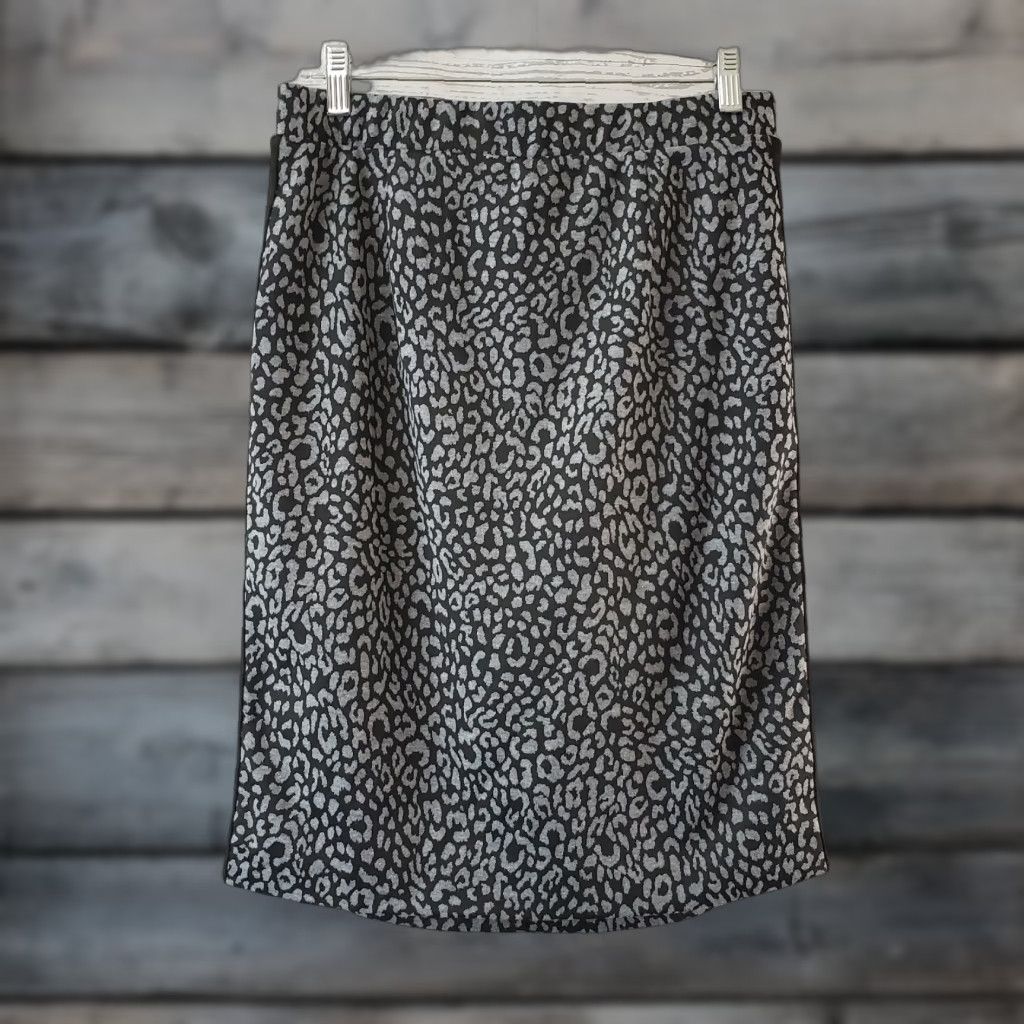Vintage VINTAGE? No — 41Hawthorn Women’s Nemma Knit Pencil Skirt M Black Gray Animal Print Knee Length Size 32" / US 10 / IT 46 - 1 Thumbnail