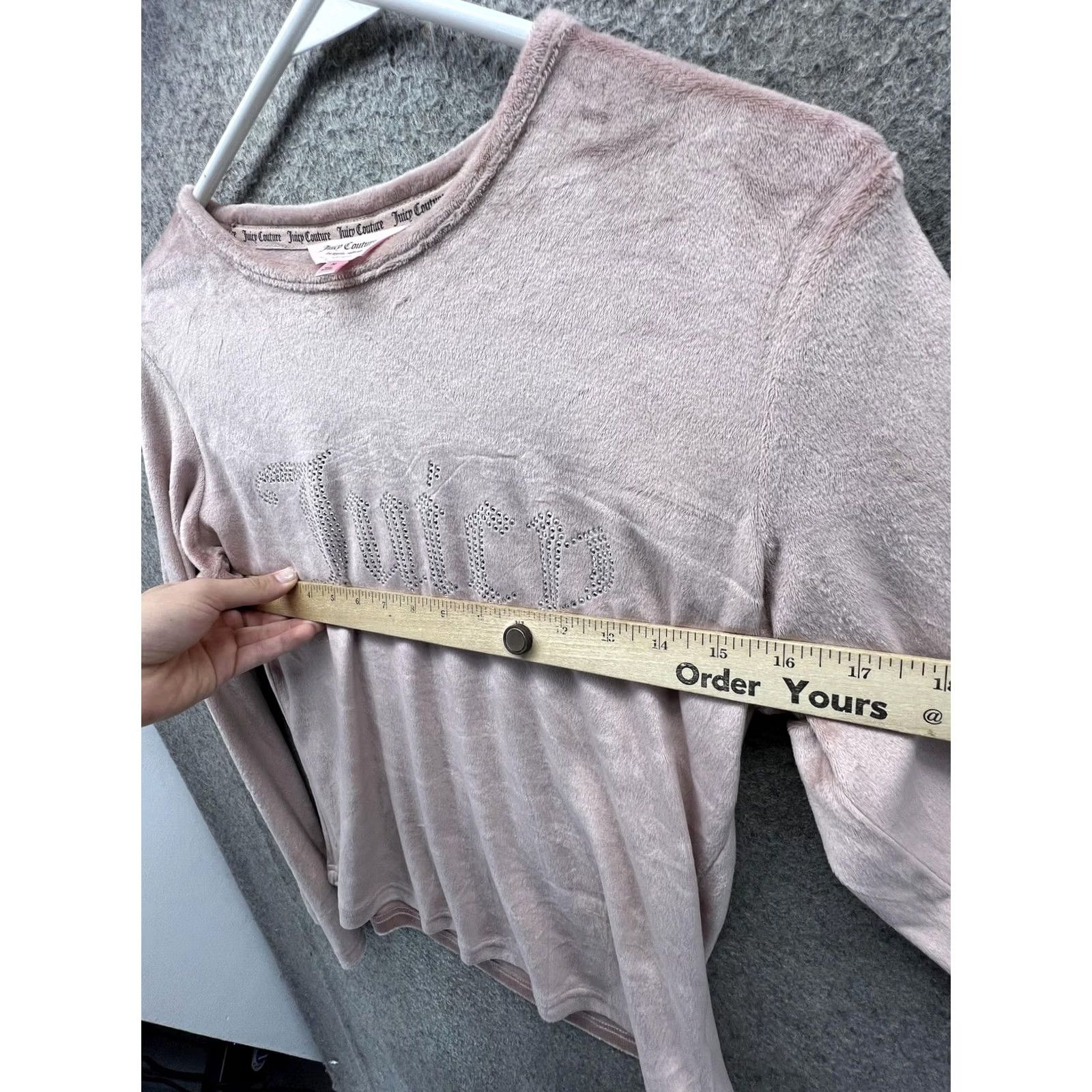 Juicy Couture Juicy Couture Sleep Pajama Top Womens Medium Pink Velour Rhinestone Long Sleeve Size M / US 6-8 / IT 42-44 - 4 Thumbnail