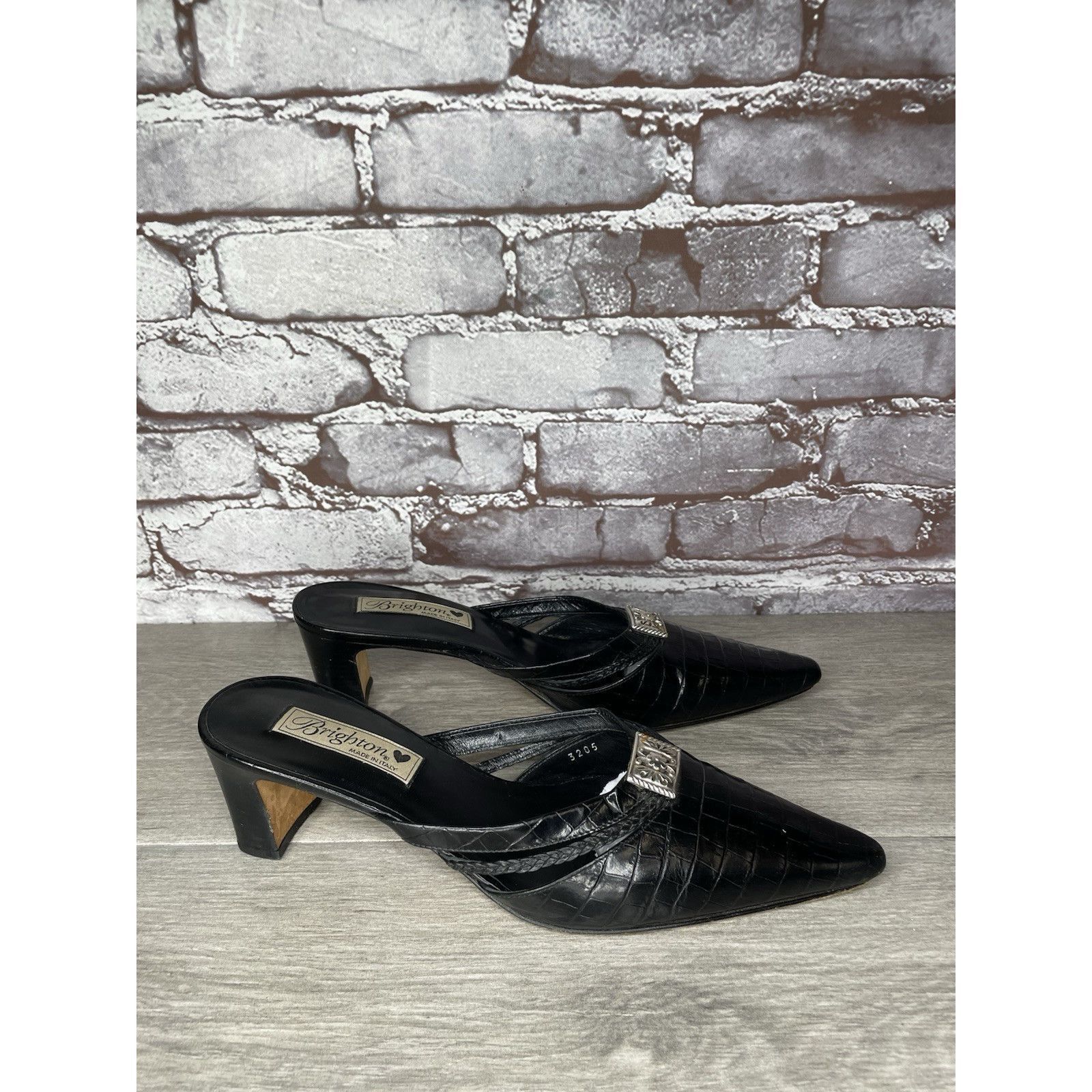 Brighton Brighton Black Leather Croc Embossed Mules Slides Sandals Wo Size US 9.5 / IT 39.5 - 13 Thumbnail