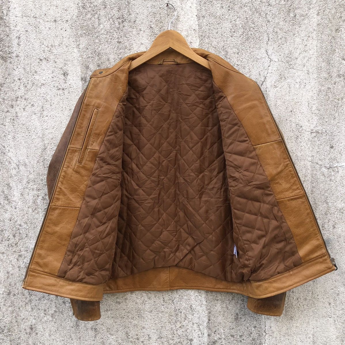 Vintage Vintage 90s Cow Real Leather Rider's Jacket By Uniqlo Size US M / EU 48-50 / 2 - 21 Thumbnail
