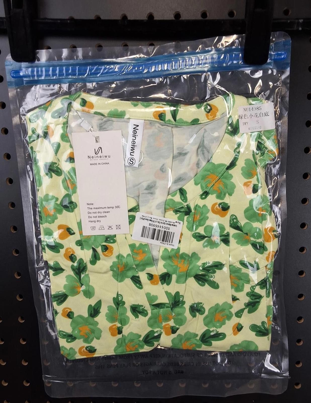 Other Chic Floral Sleeveless Blouse in Soft Yellow & Green Size S / US 4 / IT 40 - 3 Thumbnail