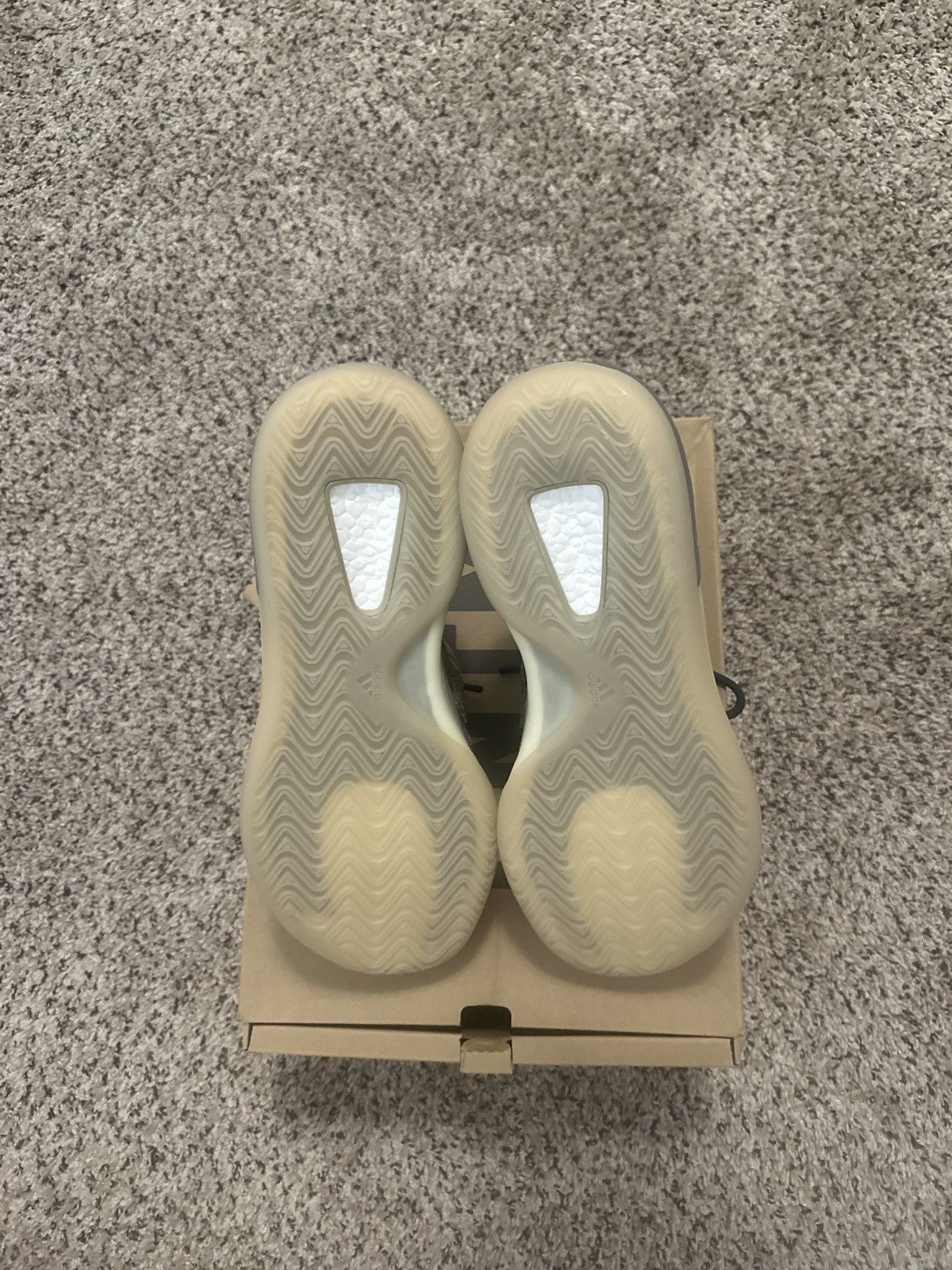 Adidas × Kanye West Yeezy Quantum ‘Flash Orange’ Size US 12.5 / EU 45-46 - 5 Thumbnail