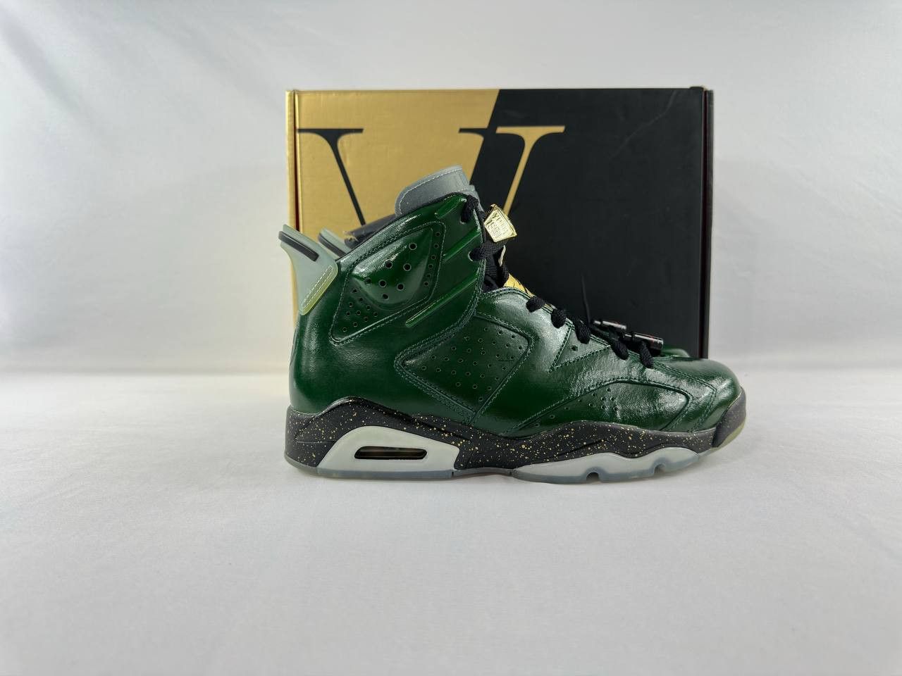 Nike Nike Air Jordan 6 Retro 'Champagne Bottle' 2014 384664-350 Size US 8 / EU 41 - 1 Thumbnail