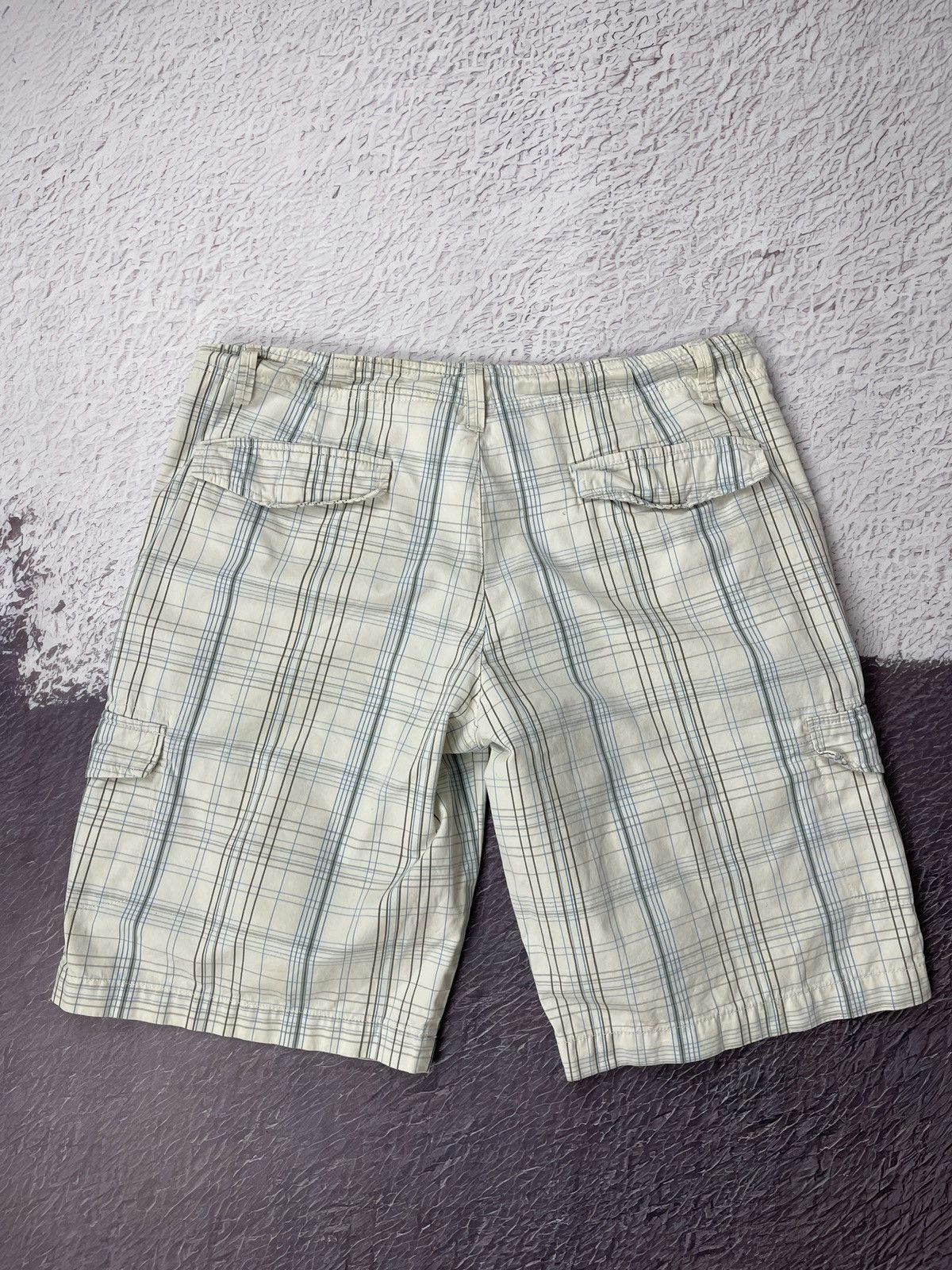 Nike Nike vintage y2k checkered white creamy cargo shorts utility Size US 33 - 10 Thumbnail