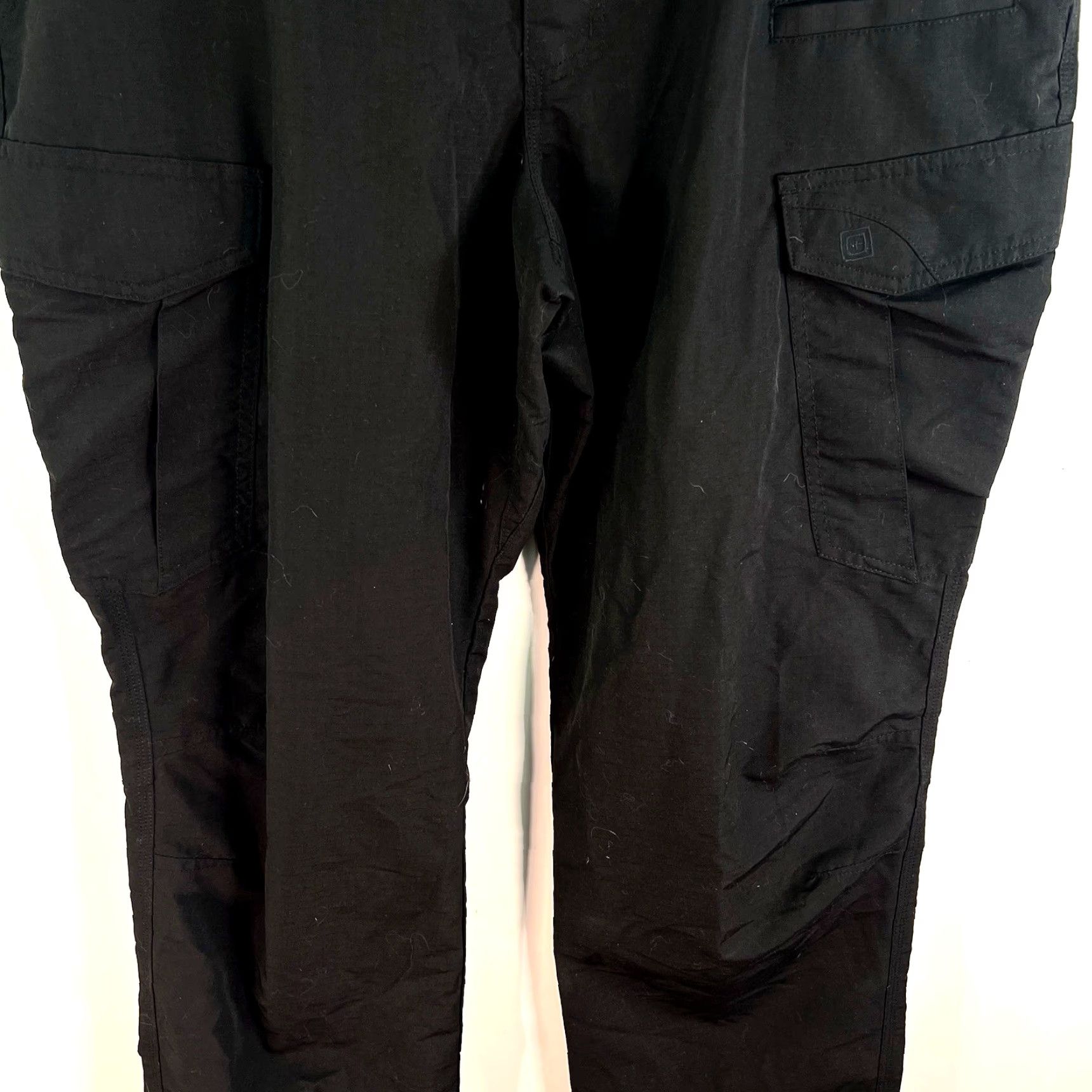 Vintage 5.11 Tactical KVR Rip Stop Cargo Pants Mens 38 X30 Black Polyester Cargo Pocket Slash Pocket Regular Straight Mens Clothing 5.11 Taclite Pro 2000s? Size US 38 / EU 54 - 2 Thumbnail